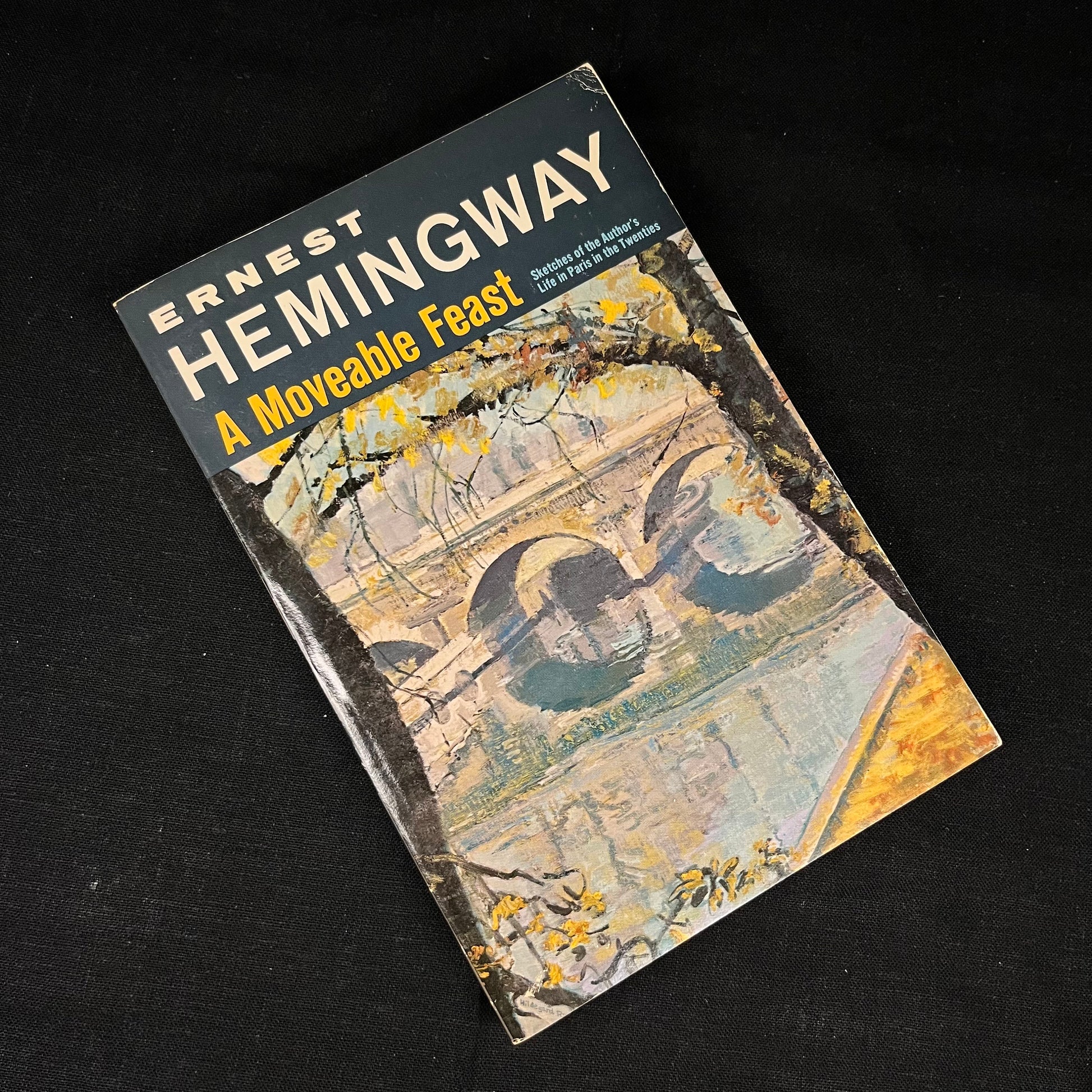 Vintage Ernest Hemingway Paperback Collection (1966-1972): For Whom the Bells Tolls, The Old Man and the Sea and others