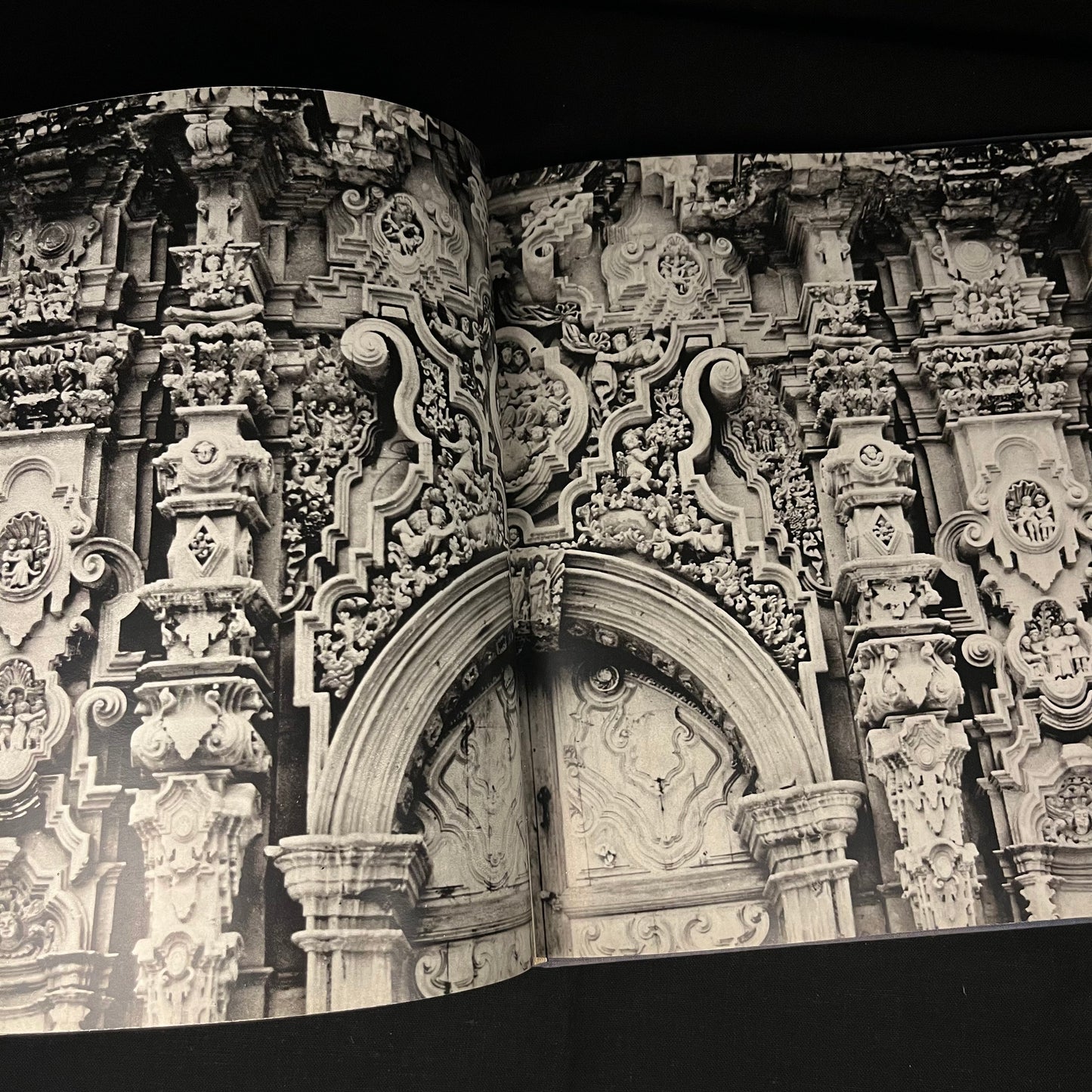 The Art and Architecture of Mexico: A Comprehensive Survey by Pedro Rojas (1968) Vintage Hardcover Book