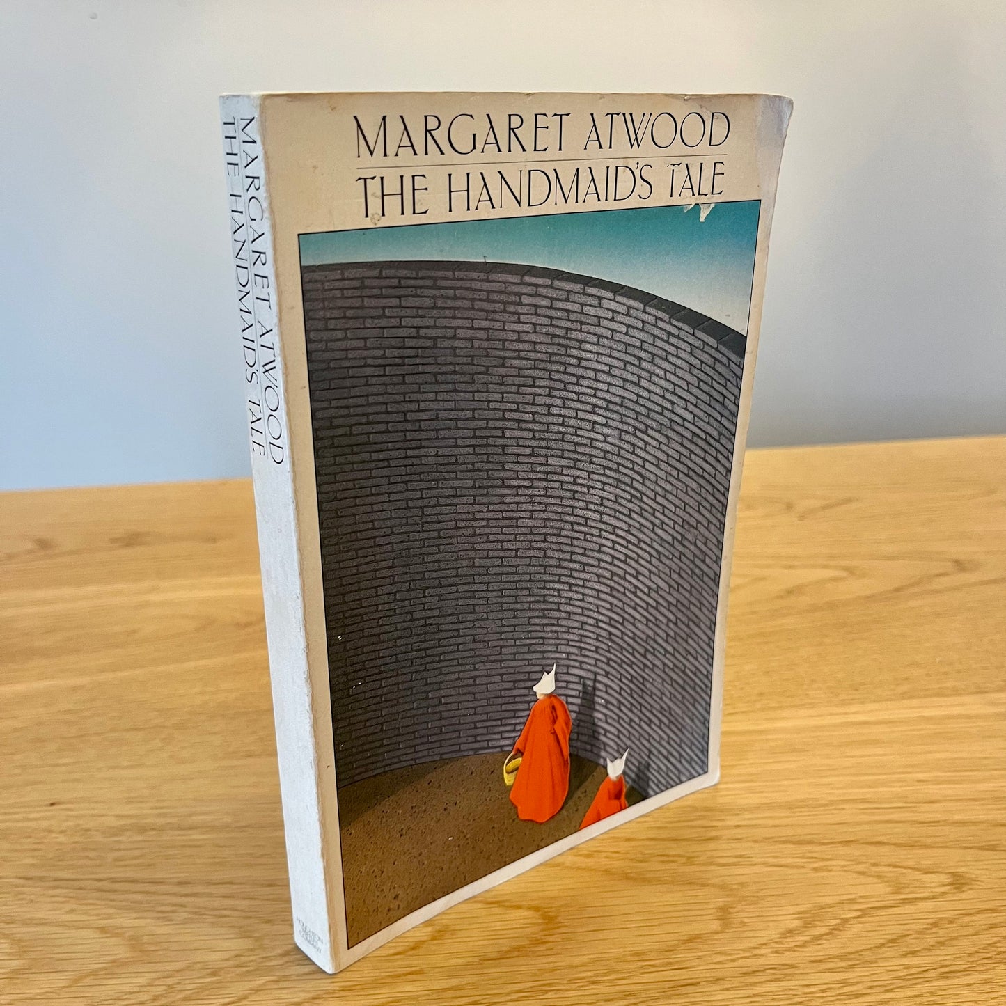 The Handmaid’s Tale by Margaret Atwood (1986) Vintage Paperback Book