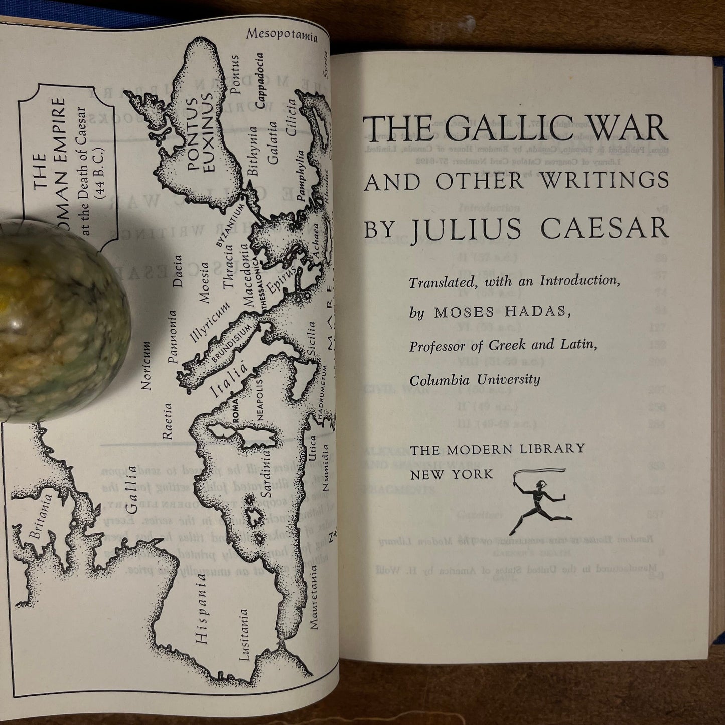 Modern Library - The Gallic War and other writings of Julius Caesar (1957) Vintage Hardcover Book