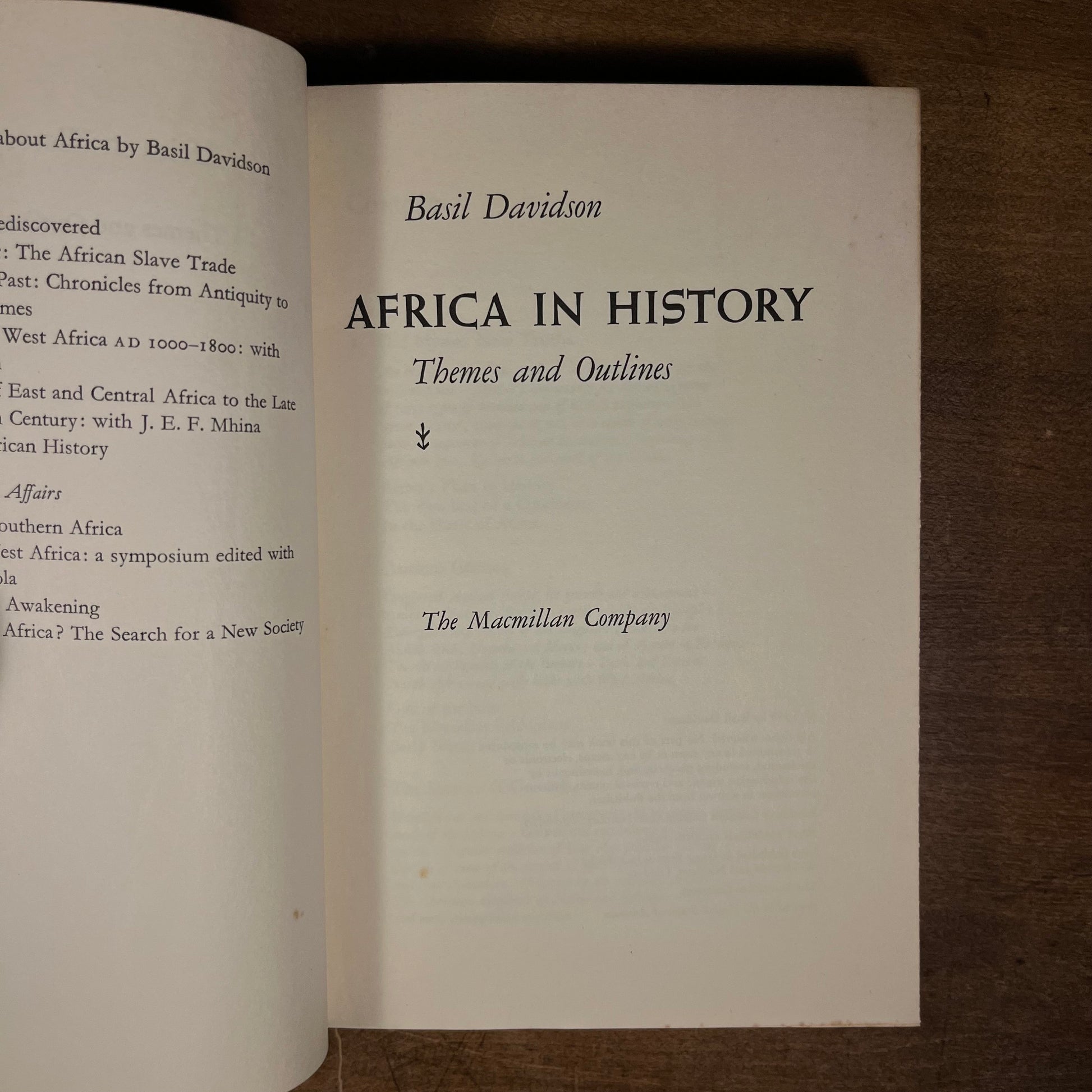 First Printing - Africa in History: Themes and Outlines by Basil Davidson (1969) Vintage Hardcover Book