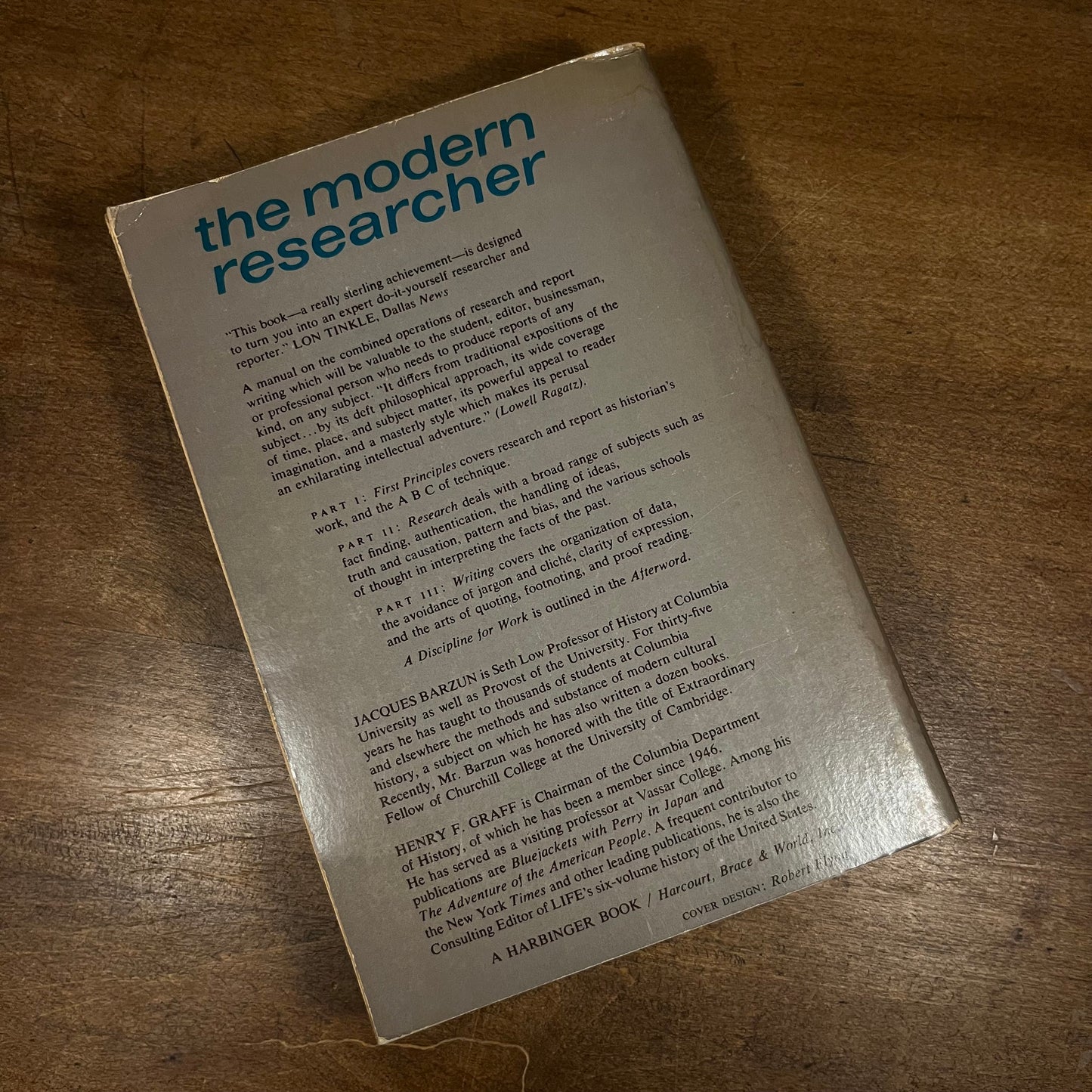 The Modern Researcher by Jacques Barzun and Henry F. Graff (1962) Vintage Paperback Book