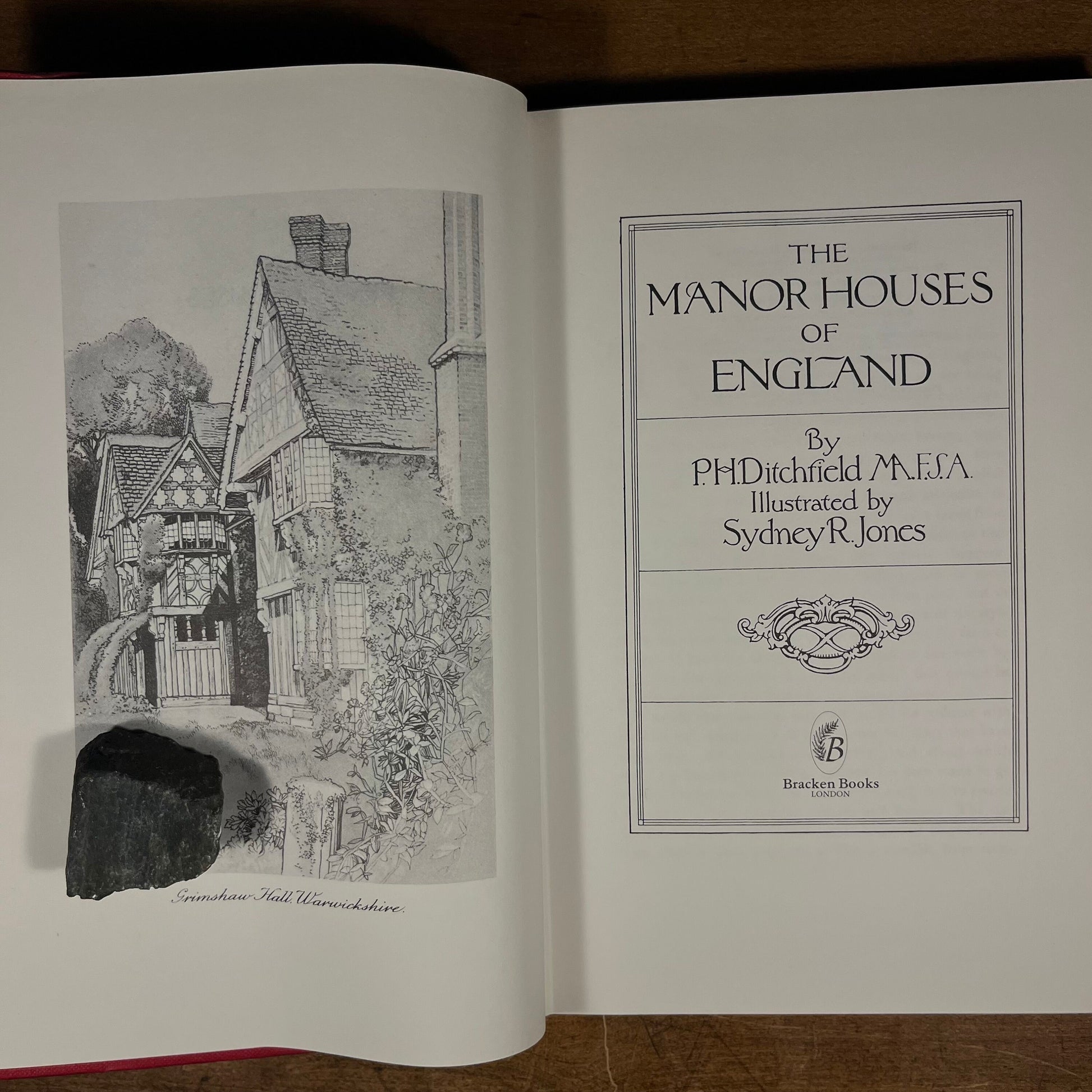 The Manor Houses of England by P. H. Ditchfield (1985) Vintage Hardcover Book