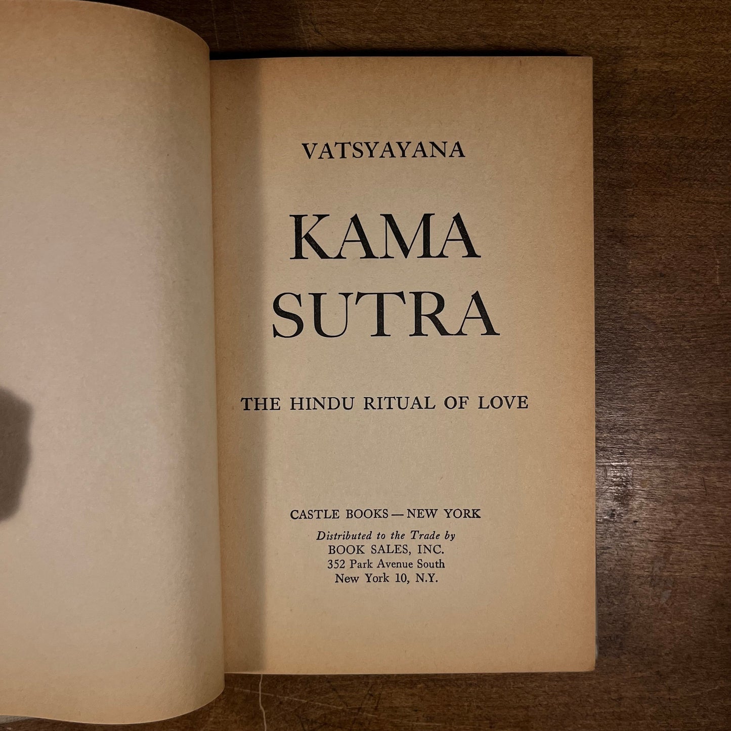 Kama Sutra: The Hindu Ritual of Love by Vatsyayana (1963) Vintage Hardcover Book