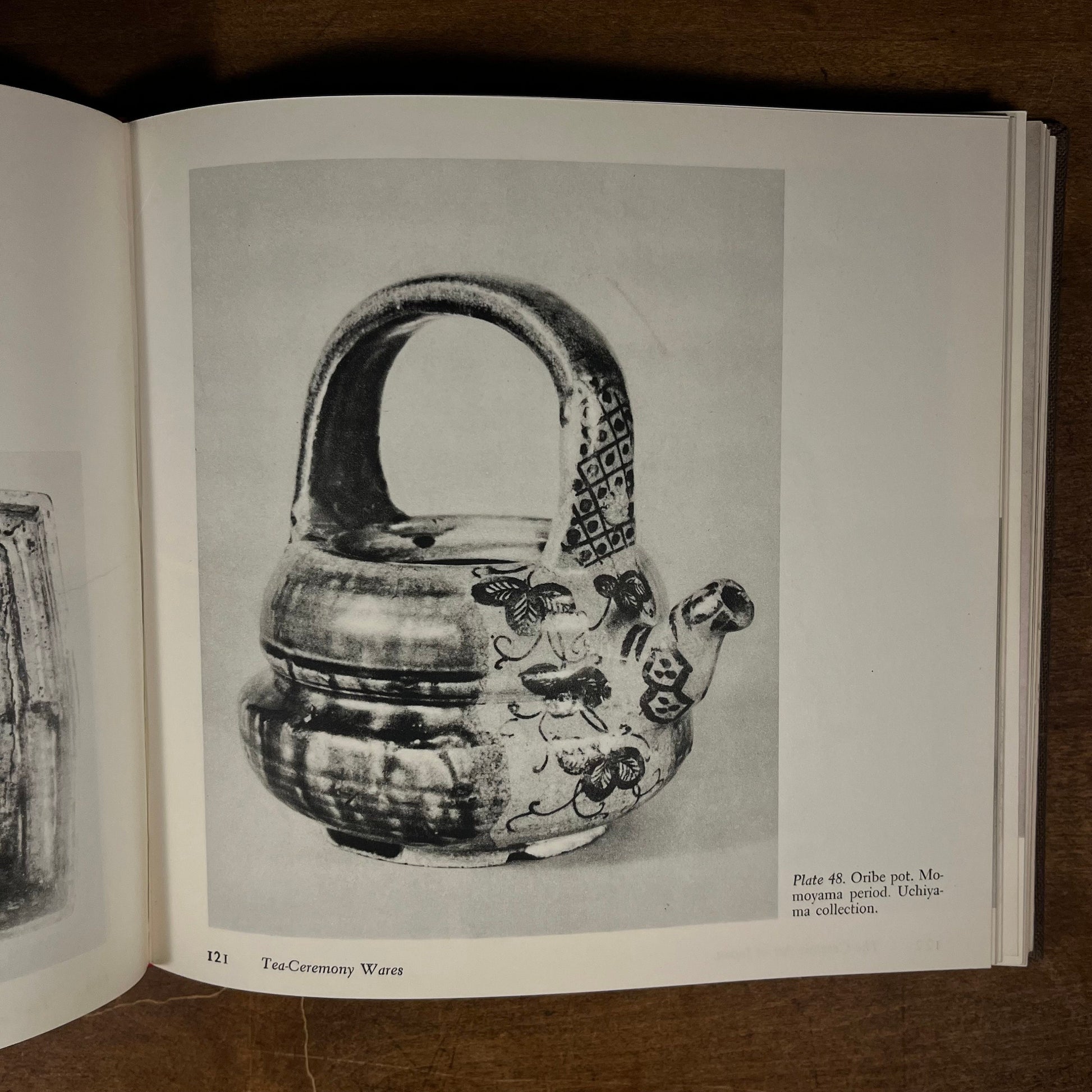 Second Printing - The Ceramic Art of Japan: A Handbook for Collectors by Hugo Munsterberg (1969) Vintage Hardcover Book