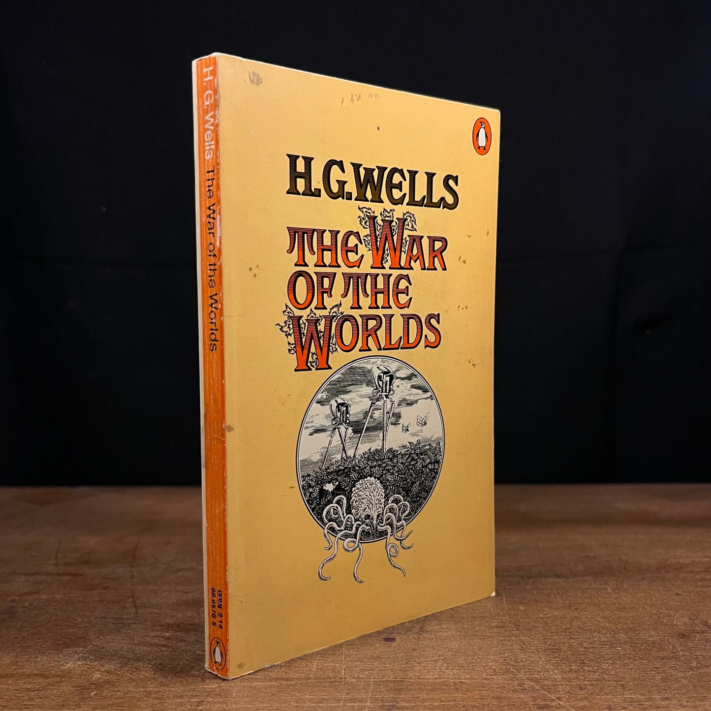 The War of the Worlds by H. G. Wells (1972) Vintage Paperback Book