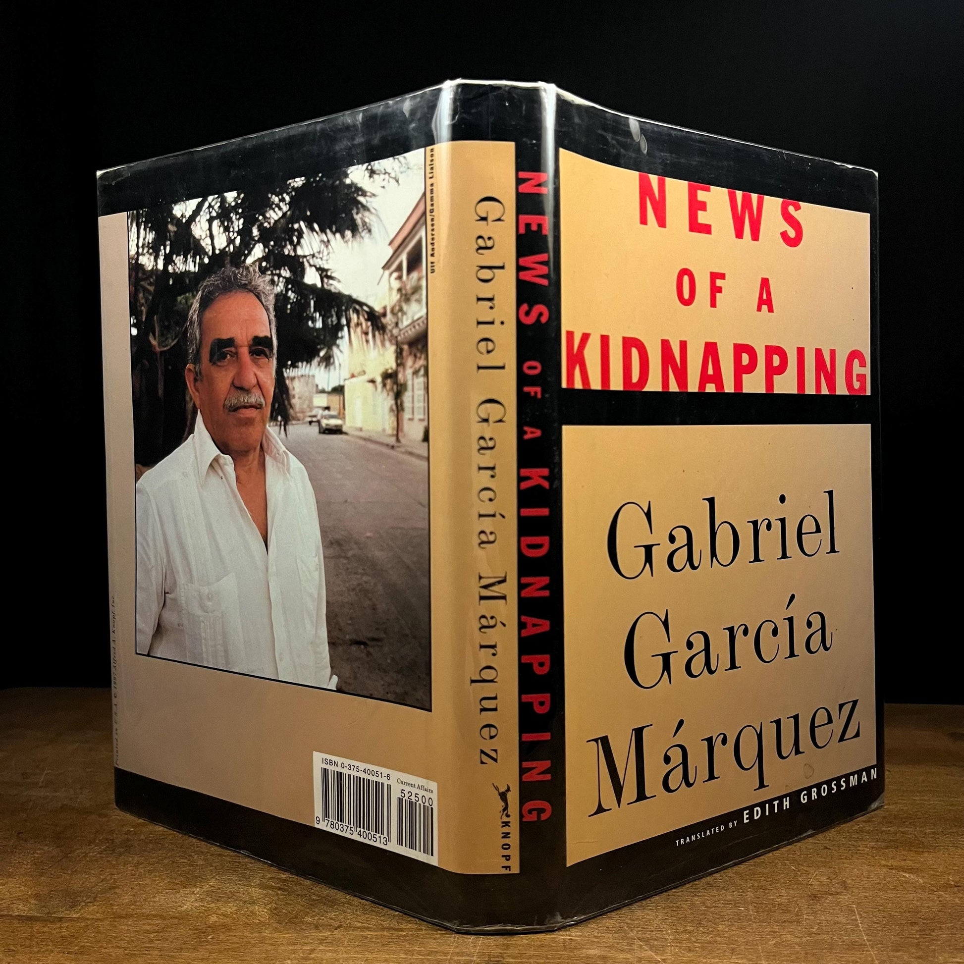 First Printing - News of a Kidnapping by Gabriel García Márquez (1997) Vintage Hardcover Book