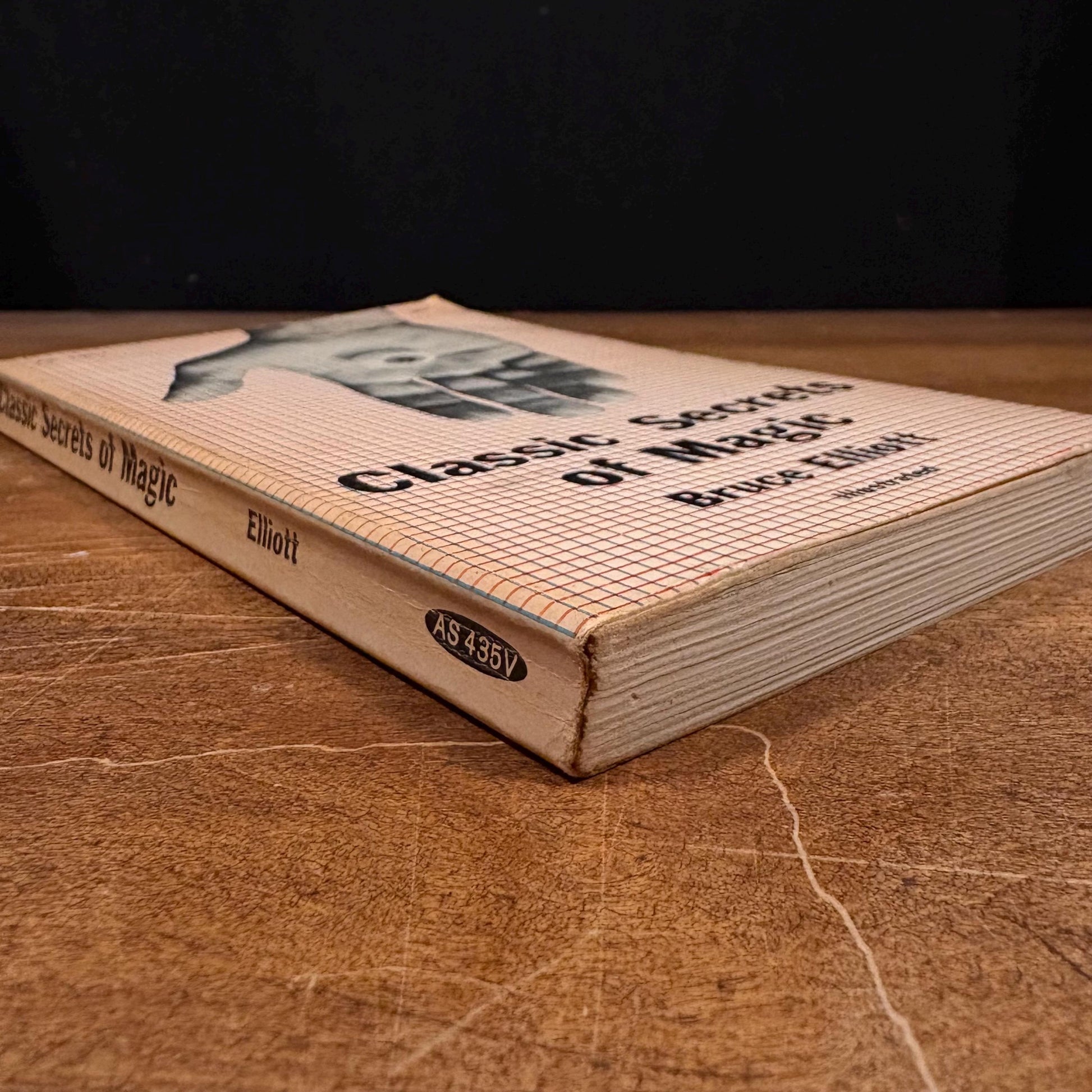 Classic Secrets of Magic / Bruce Elliott (1962) Vintage Paperback Book