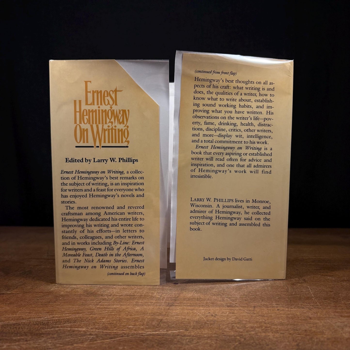 First Printing - Ernest Hemingway on Writing / Larry W. Phillips (1984) Vintage Hardcover Book