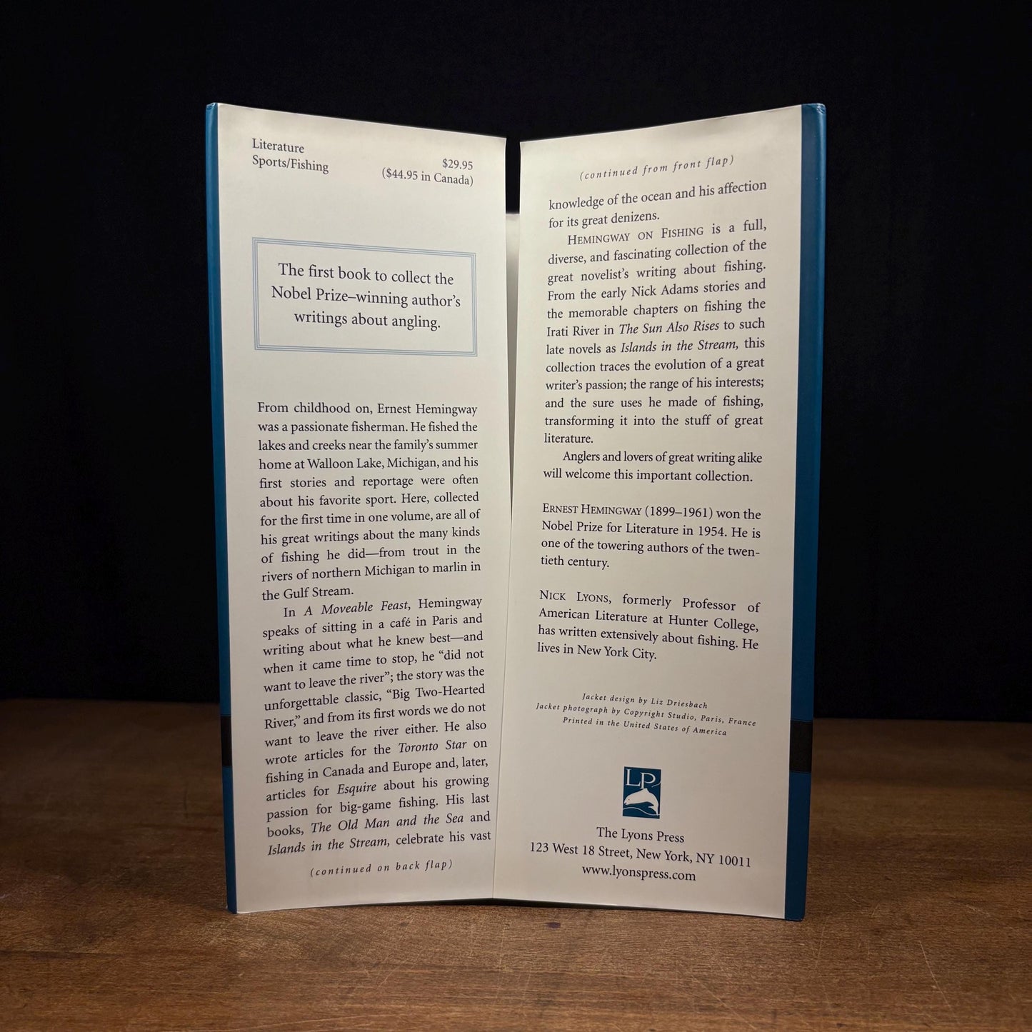 First Printing - Hemingway on Fishing / Ernest Hemingway (2000) Vintage Hardcover Book
