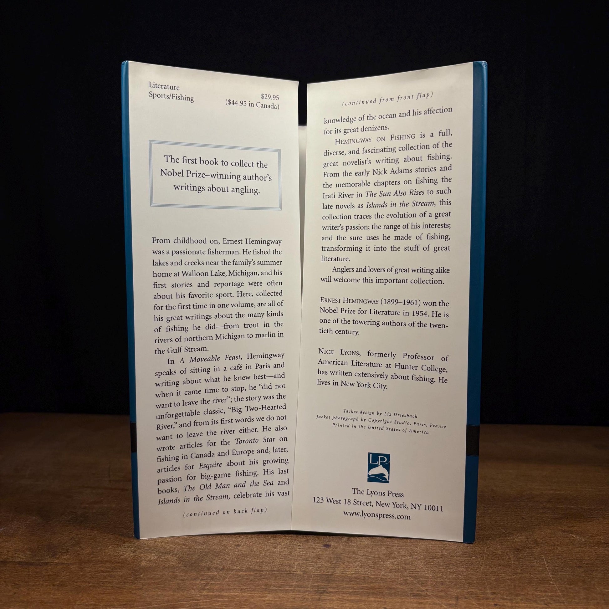 First Printing - Hemingway on Fishing / Ernest Hemingway (2000) Vintage Hardcover Book