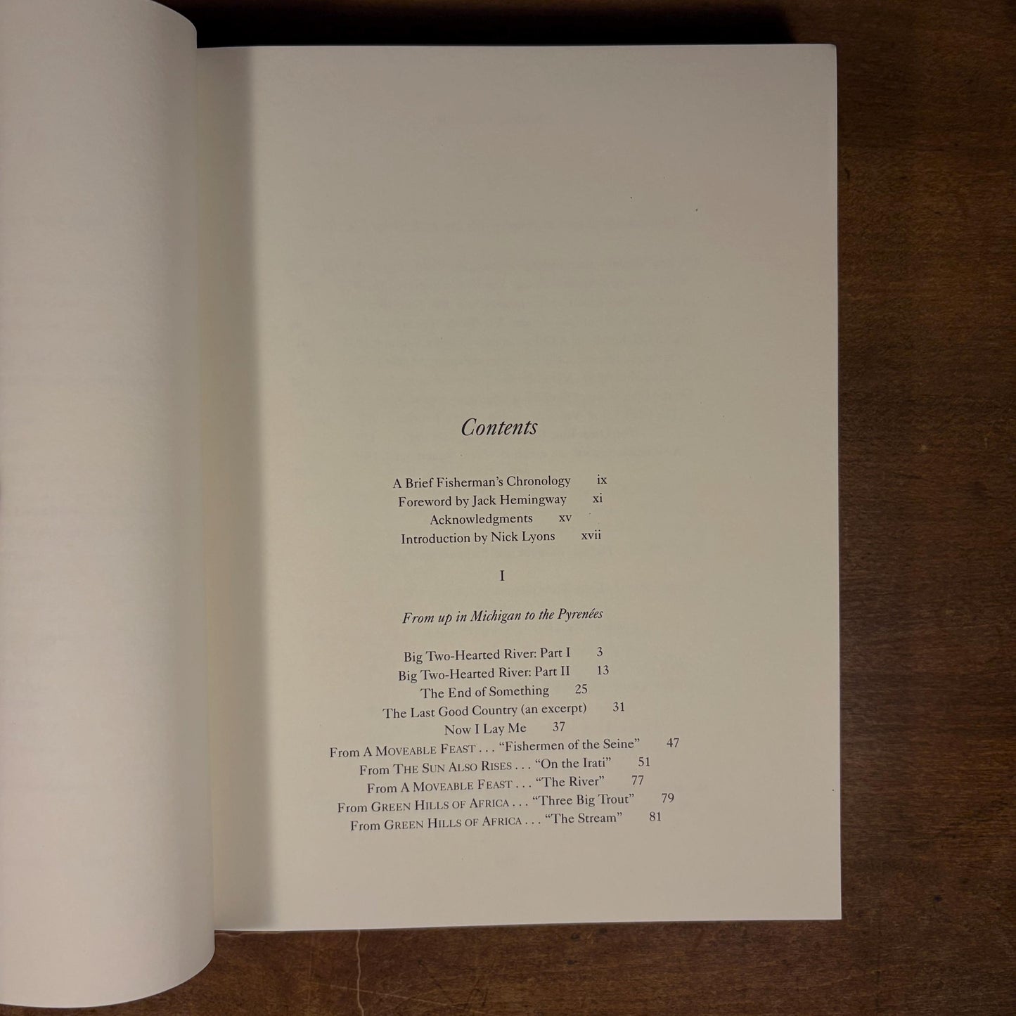 First Printing - Hemingway on Fishing / Ernest Hemingway (2000) Vintage Hardcover Book