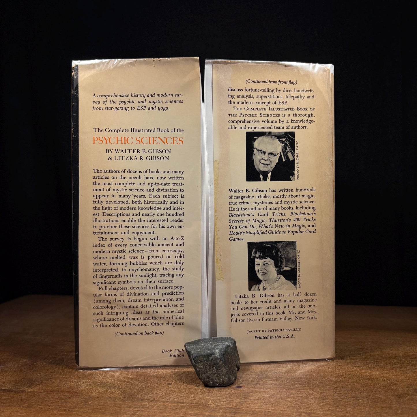 The Complete Illustrated Book of the Psychic Sciences / Walter Gibson and Litzka Gibson (1966) Vintage Hardcover Book