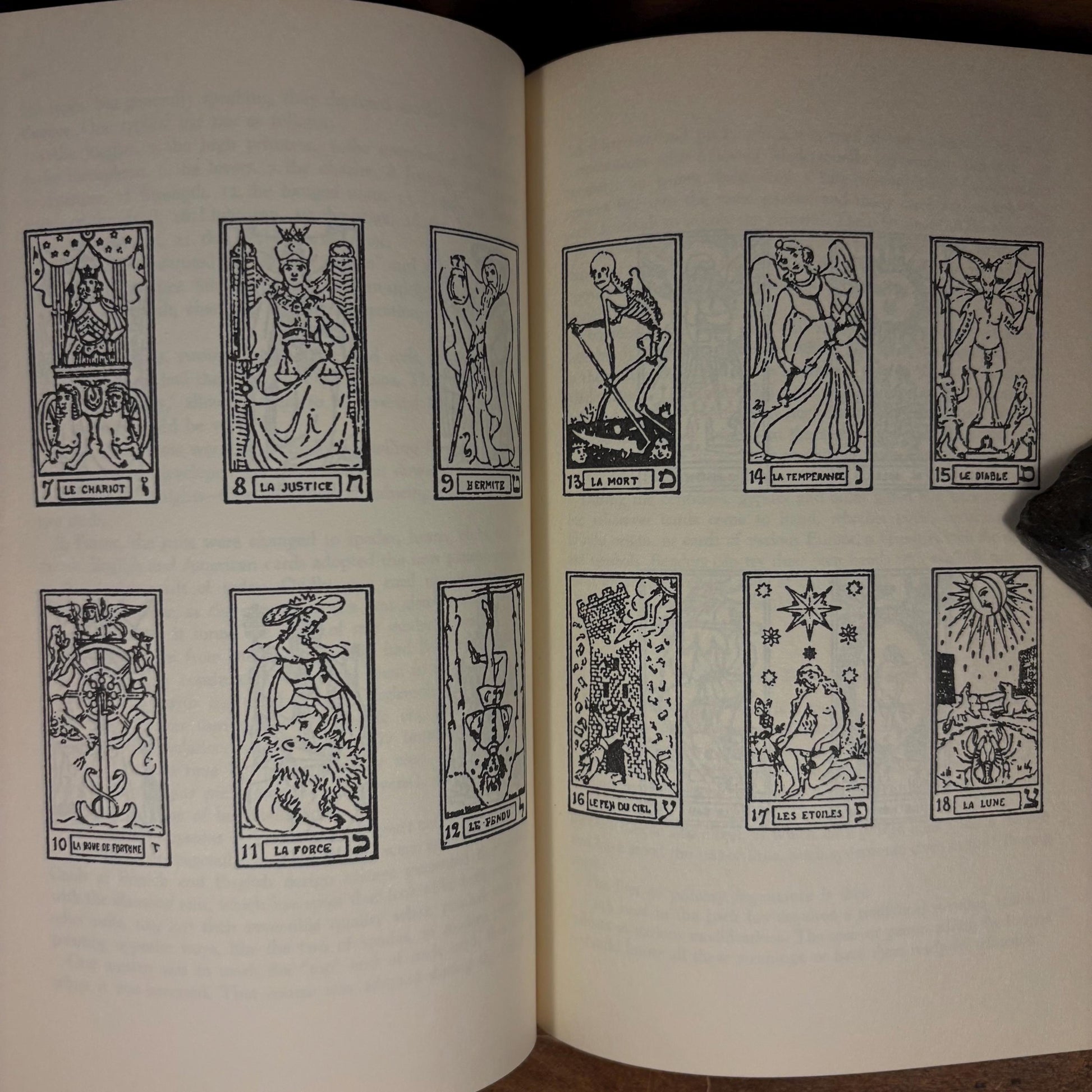 The Complete Illustrated Book of the Psychic Sciences / Walter Gibson and Litzka Gibson (1966) Vintage Hardcover Book