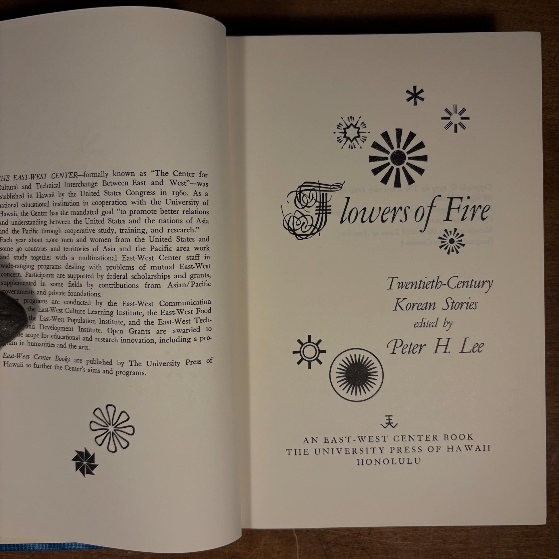 Flowers of Fire: Twentieth-Century Korean Stories / Peter H. Lee (1974) Vintage Hardcover Book