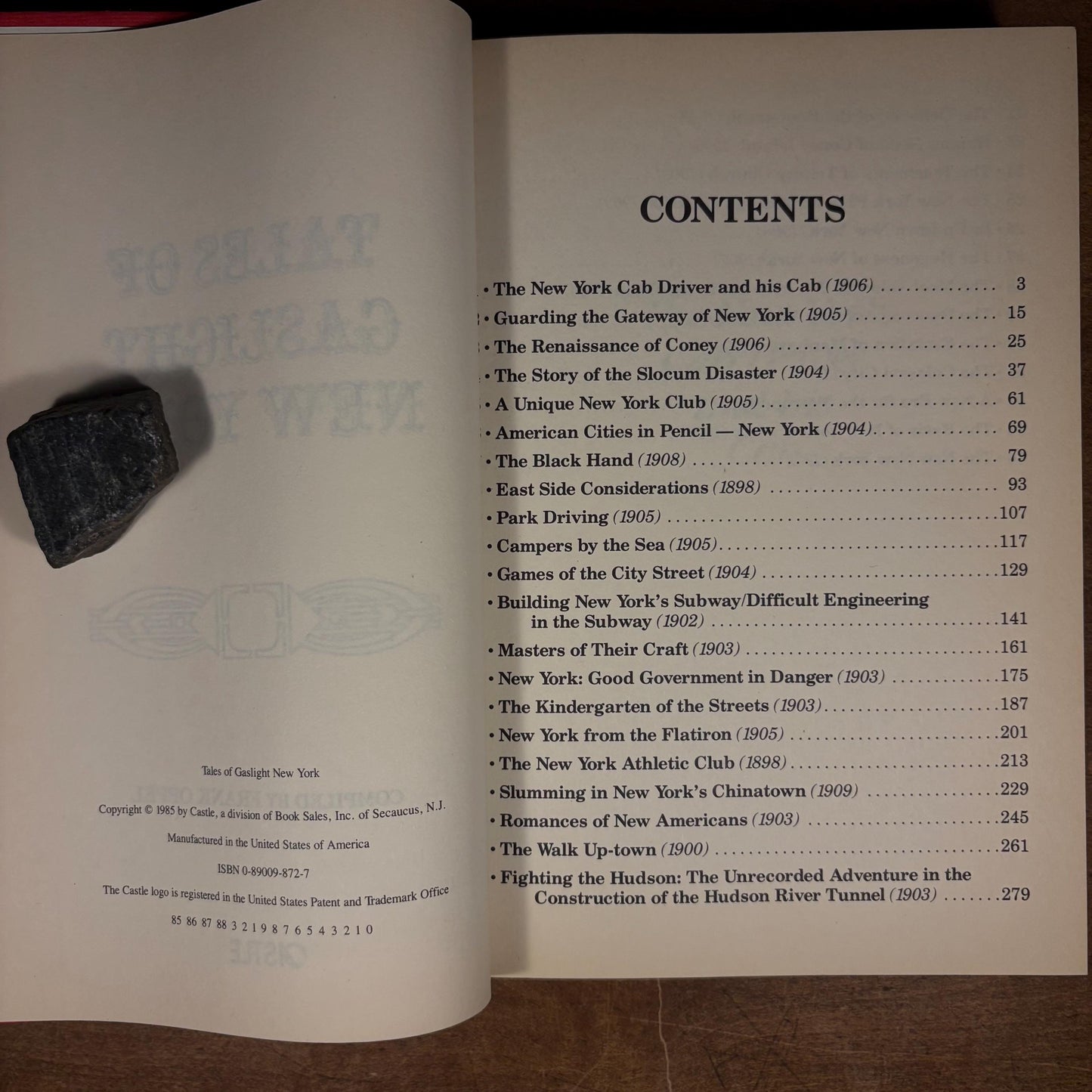 Tales of Gaslight New York / Frank Oppel (1985) Vintage Hardcover Book