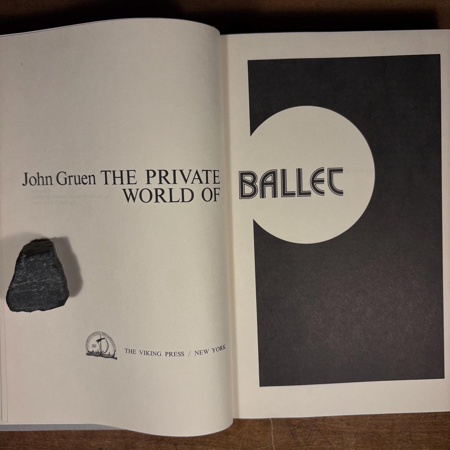 First Printing - The Private World of Ballet / John Gruen (1975) Vintage Hardcover Book