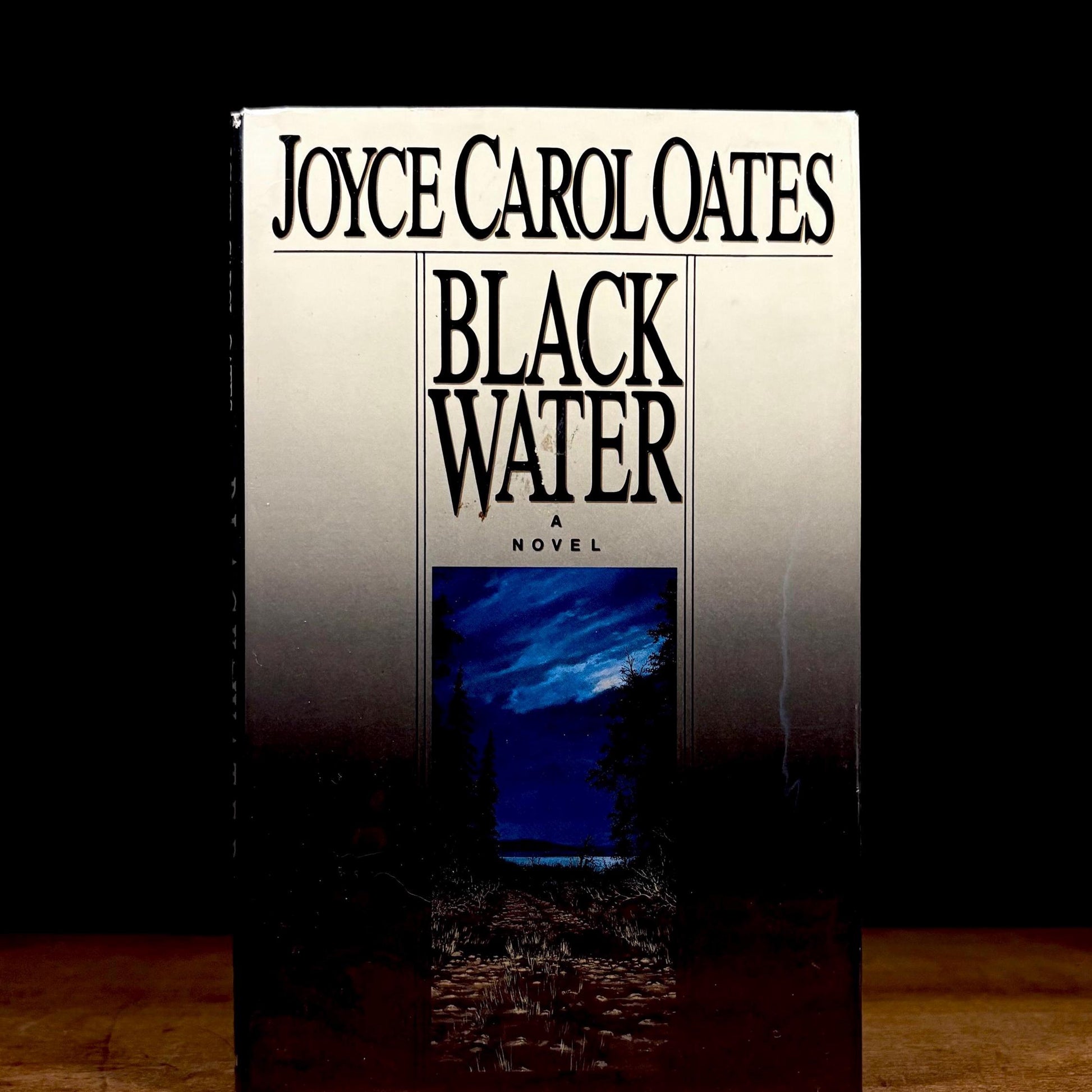 First Printing - Black Water / Joyce Carol Oates (1992) Vintage Hardcover Book
