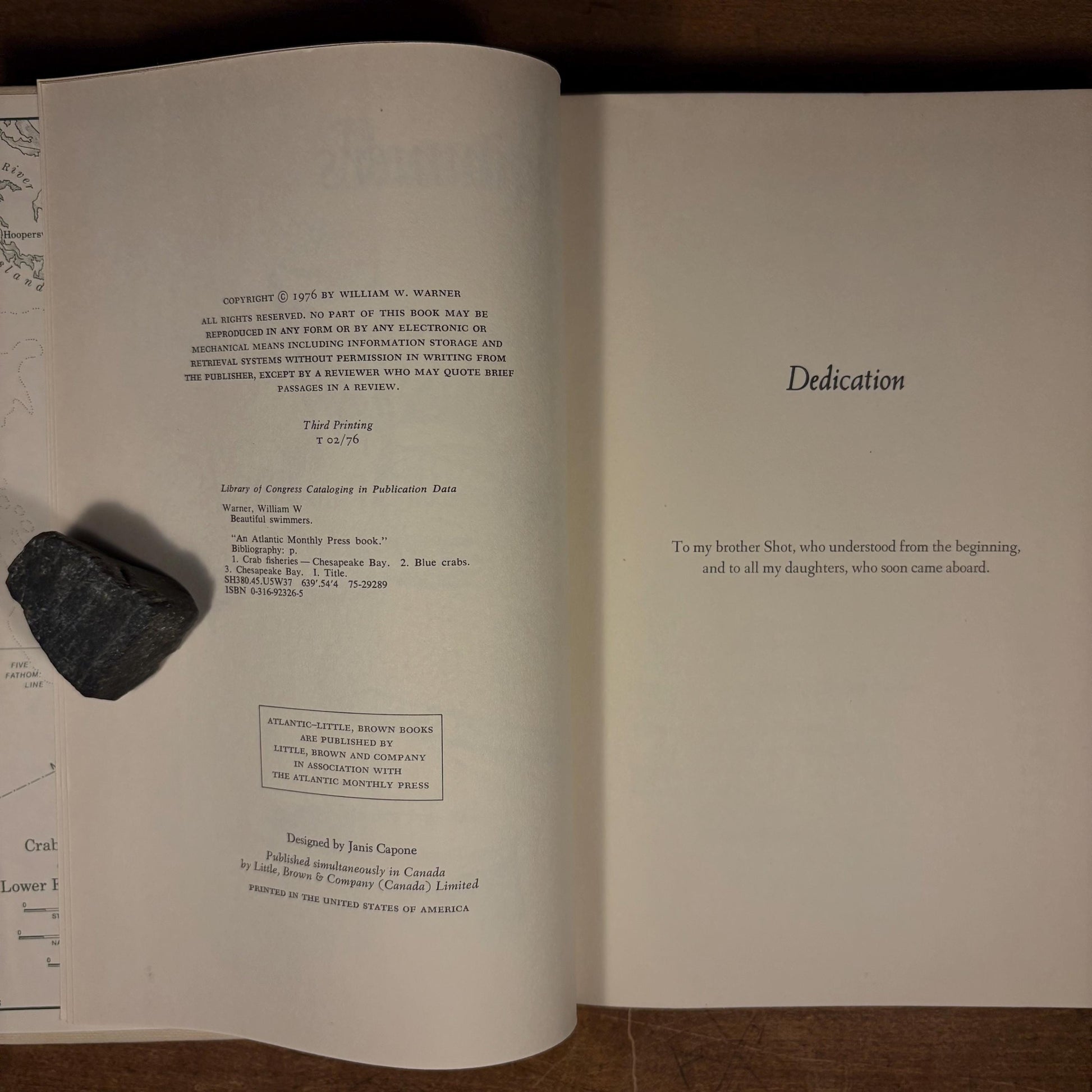 Early Printing - Beautiful Swimmers: Watermen, Crabs and the Chesapeake Bay / William W. Warner (1976) Vintage Hardcover Book