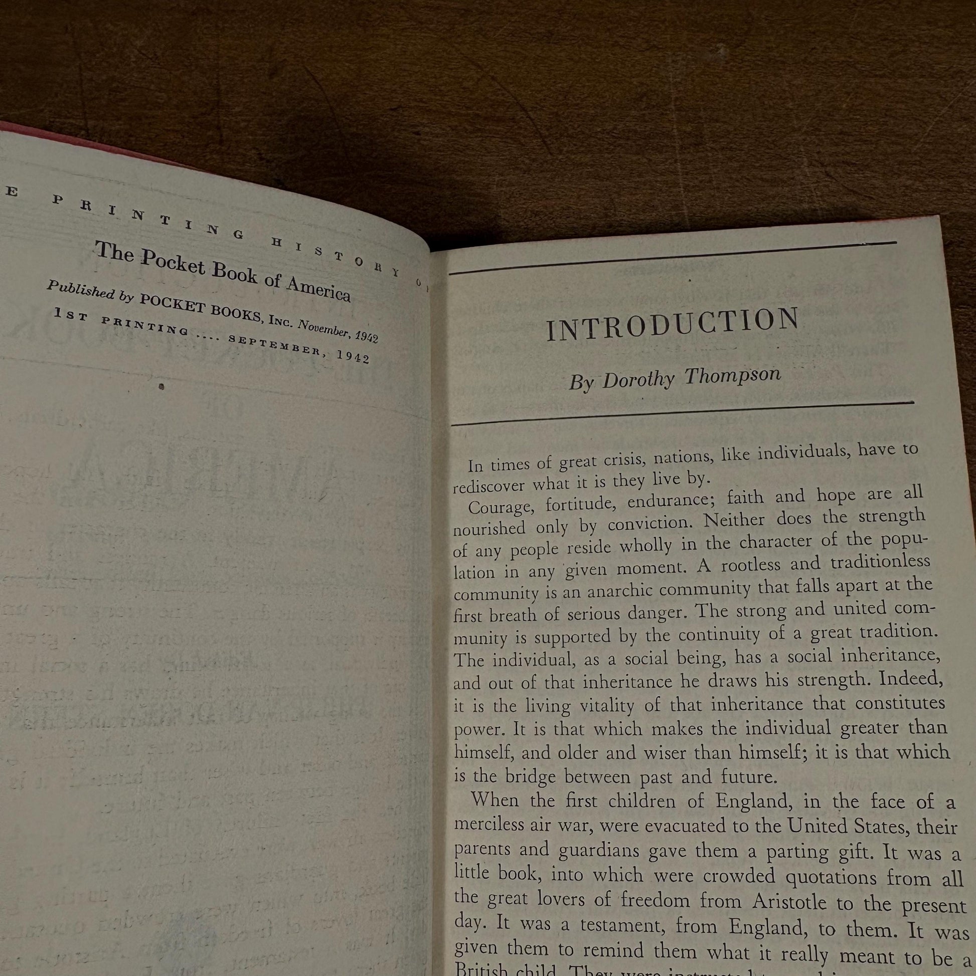 The Pocket Book of America / Dorothy Thompson (1942) Vintage Paperback Book