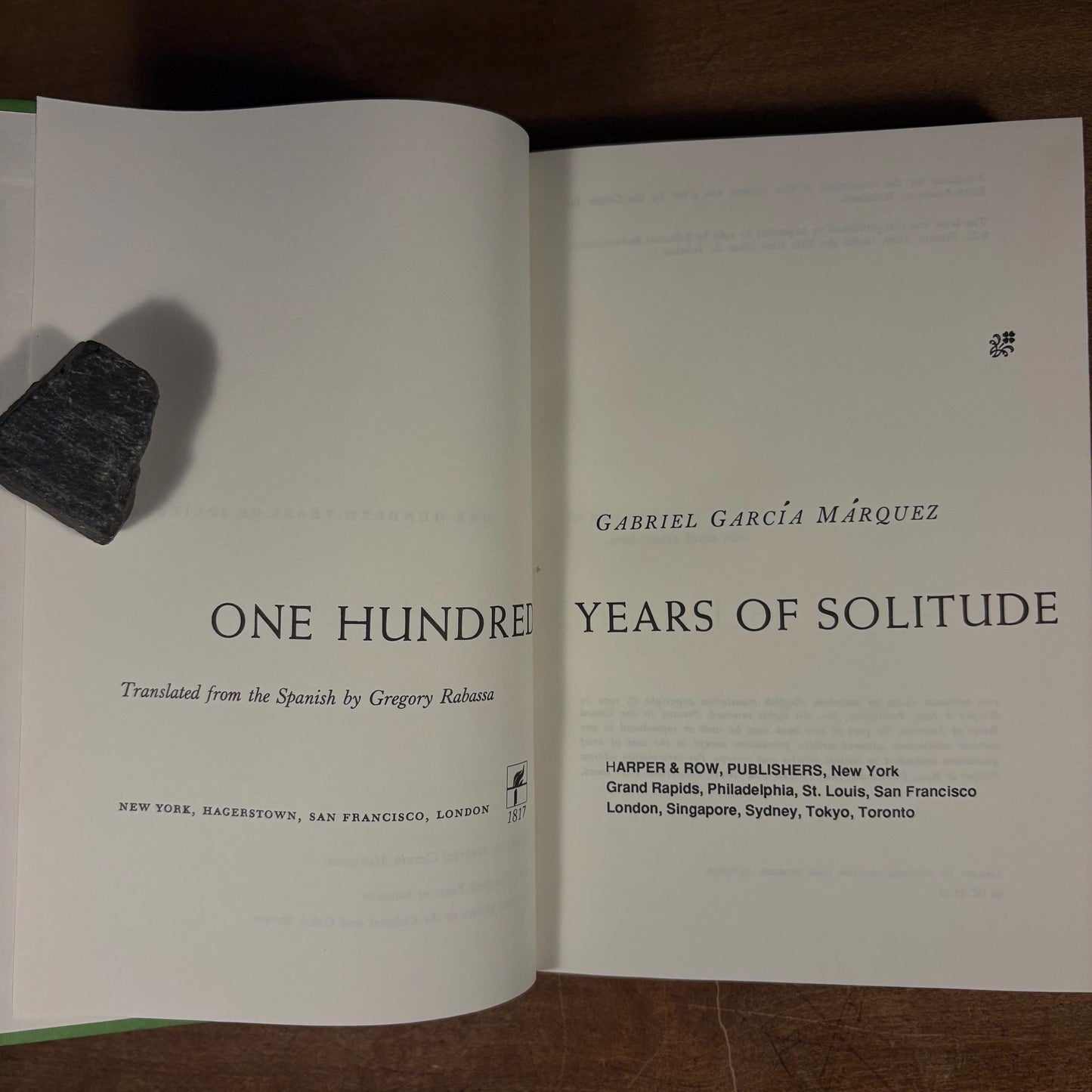 One Hundred Years of Solitude / Gabriel Garcia Márquez (1995) Vintage Hardcover Book