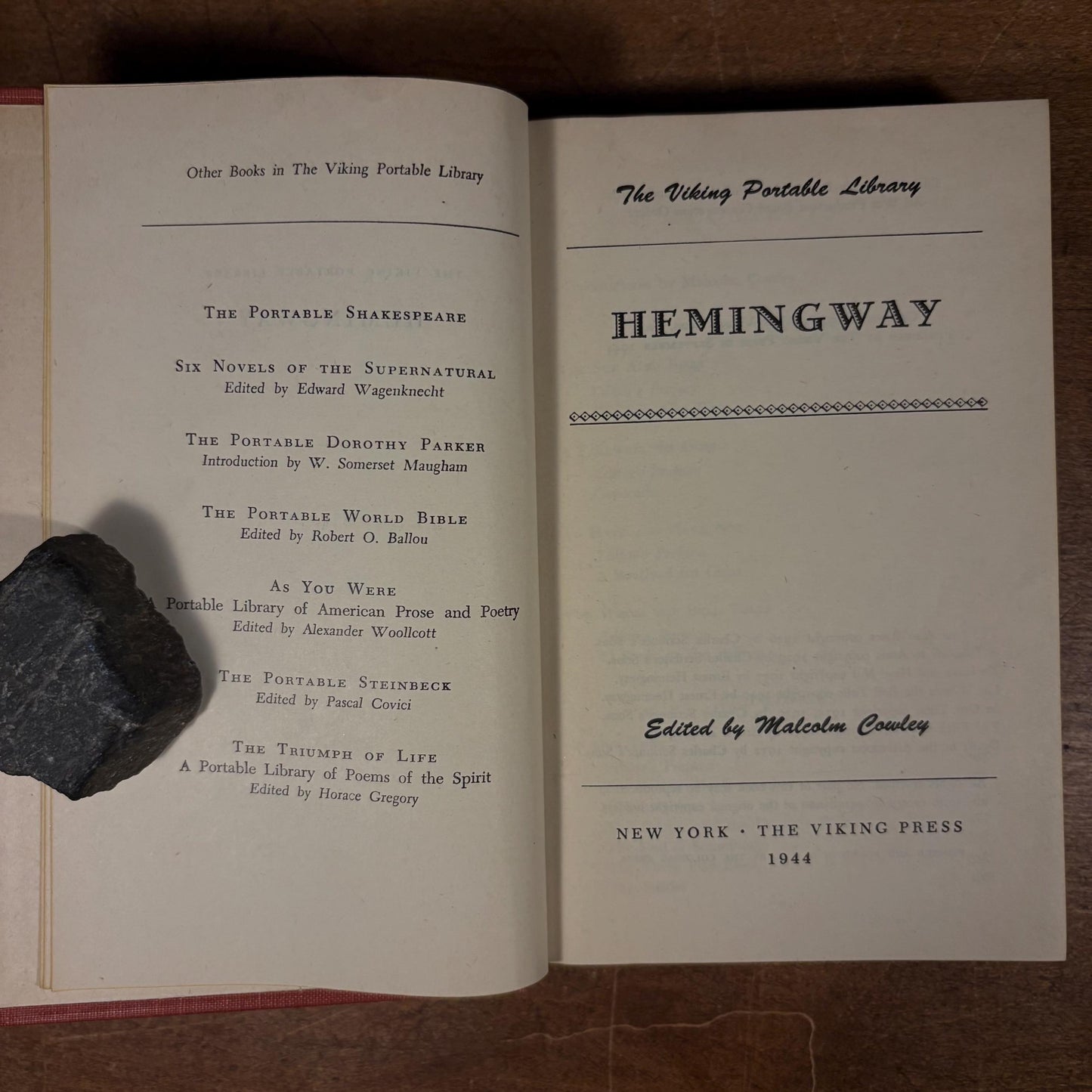 First Printing - The Viking Portable Library Hemingway / Malcolm Cowley (1944) Vintage Hardcover Book
