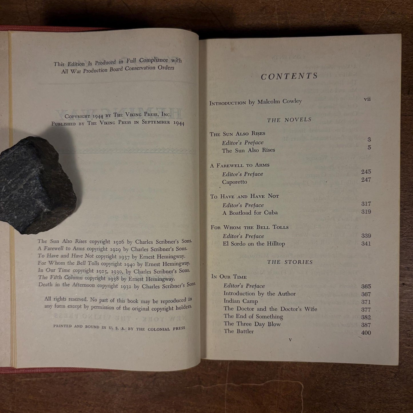 First Printing - The Viking Portable Library Hemingway / Malcolm Cowley (1944) Vintage Hardcover Book