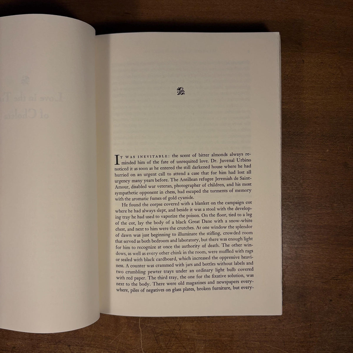 First US Printing - Love in the Time of Cholera / Gabriel García Márquez (1988) Vintage Hardcover Book