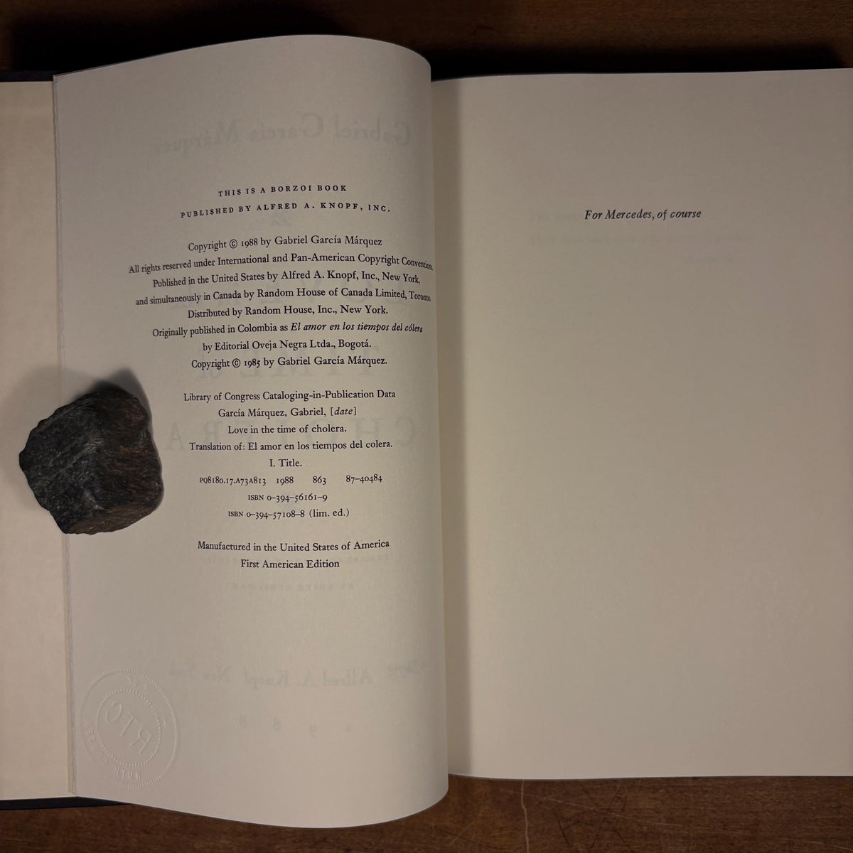 First US Printing - Love in the Time of Cholera / Gabriel García Márquez (1988) Vintage Hardcover Book