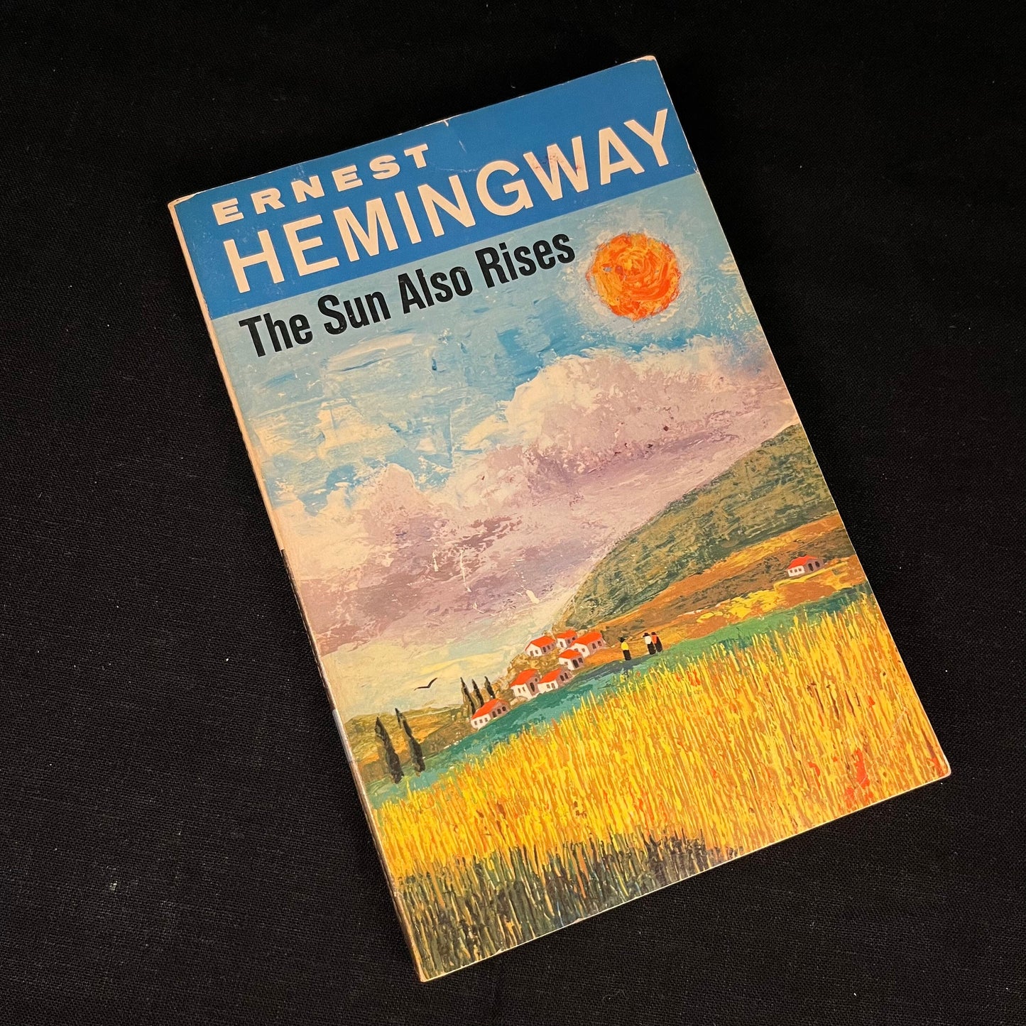 Vintage Ernest Hemingway Paperback Collection (1966-1972): For Whom the Bells Tolls, The Old Man and the Sea and others