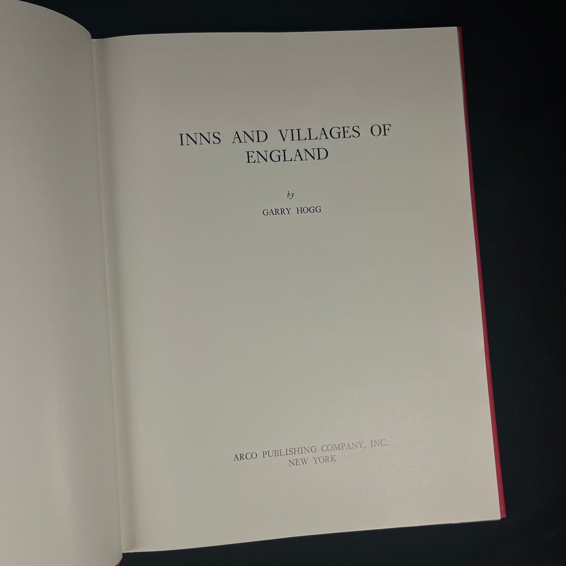 Inns and Villages of England by Garry Hogg (1968) Vintage Hardcover Book