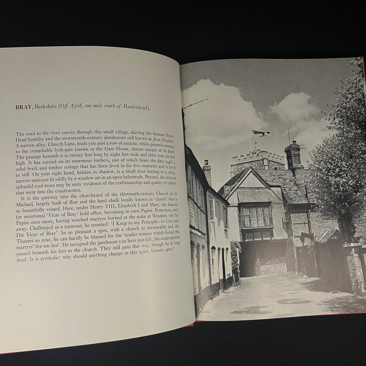 Inns and Villages of England by Garry Hogg (1968) Vintage Hardcover Book