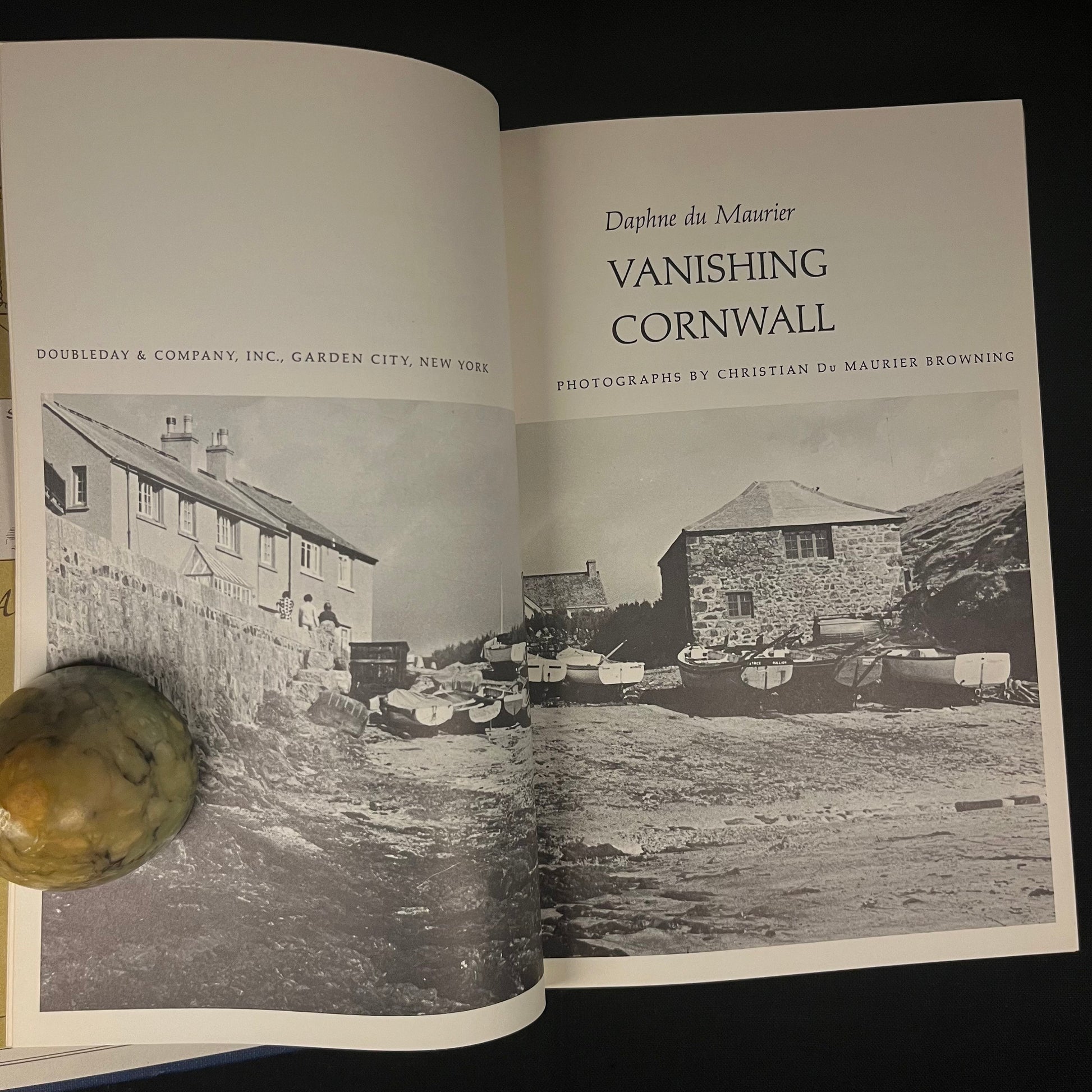 Vanish Cornwall: The Spirit and History of Cornwall by Daphne du Maurier (1967) Vintage Hardcover Book