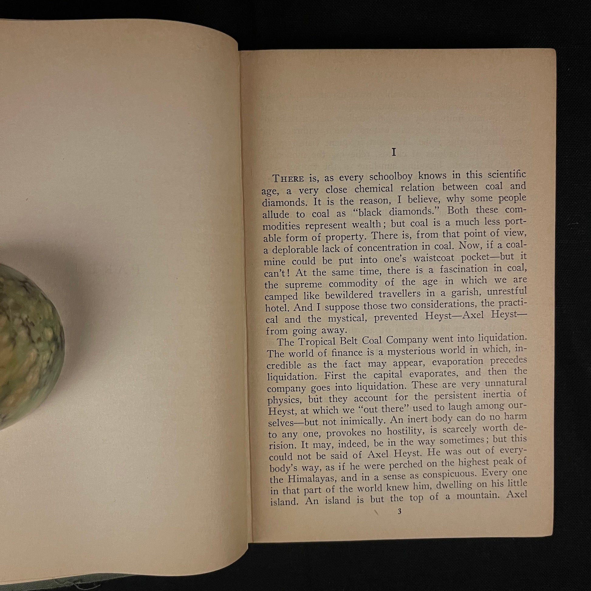 Modern Library First Edition - Victory by Joseph Conrad (1932) Vintage Softcover Book