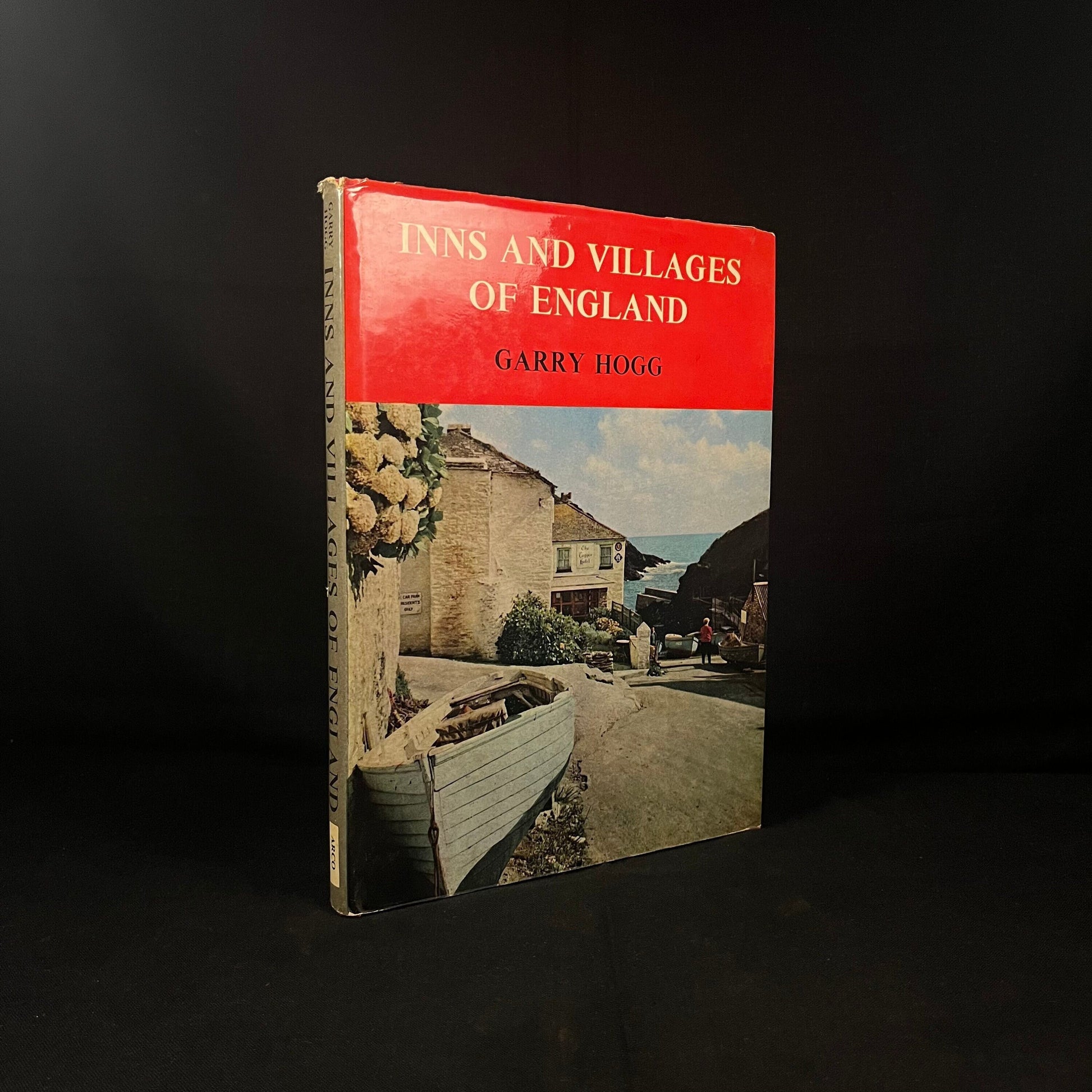 Inns and Villages of England by Garry Hogg (1968) Vintage Hardcover Book