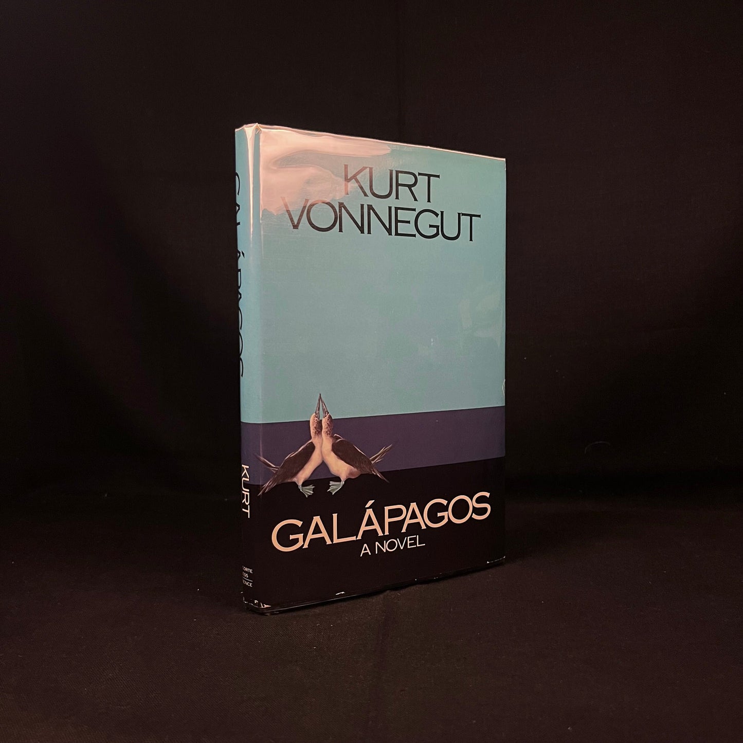 Galápagos by Kurt Vonnegut (1985) Vintage Hardcover Book