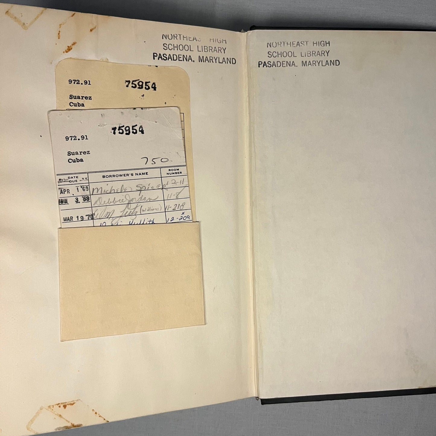 First Edition - Cuba: Castroism and Communism, 1959-1966 by Andrés Suárez (1967) Vintage Hardcover Book