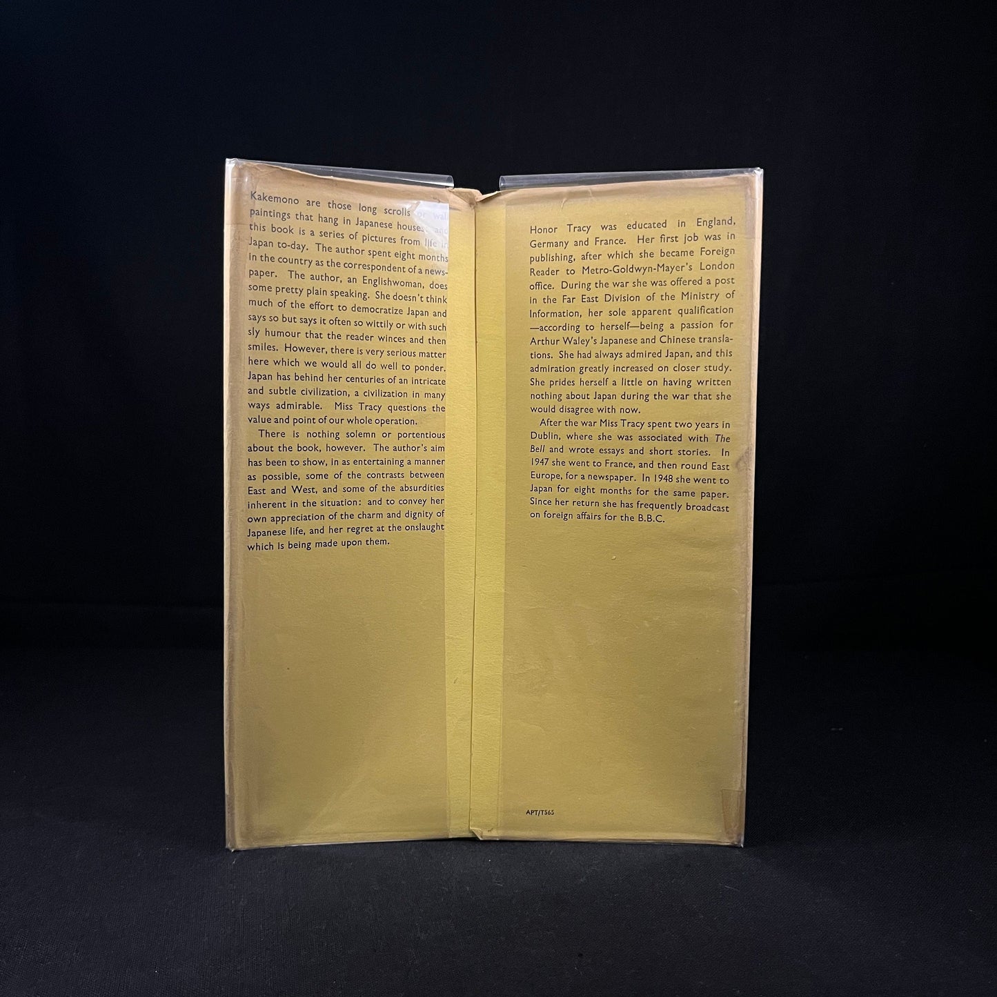 Kakemono: A Sketch Book of Post-War Japan by Honor Tracy (1950) Vintage Hardcover Book