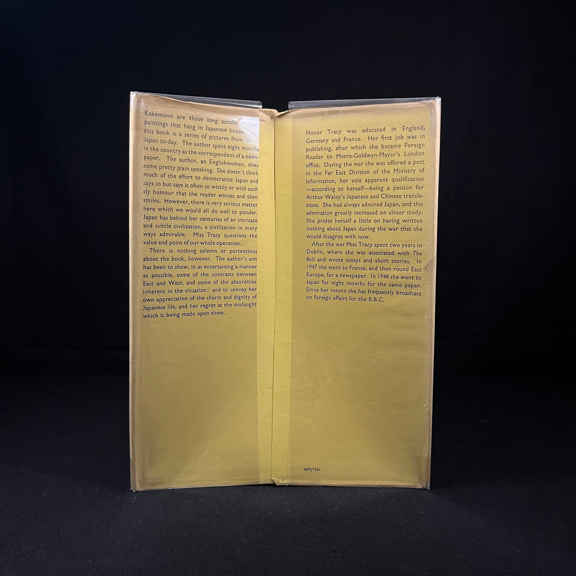 Kakemono: A Sketch Book of Post-War Japan by Honor Tracy (1950) Vintage Hardcover Book