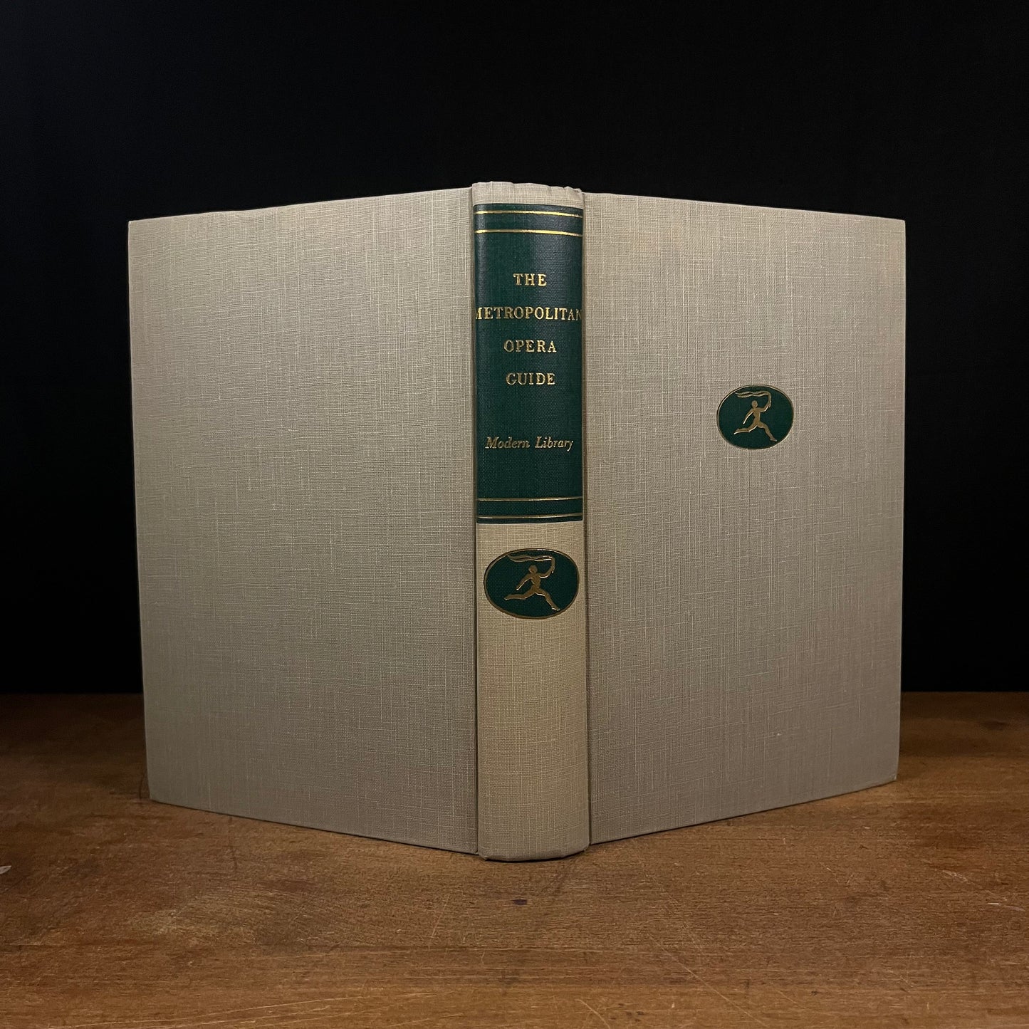 Modern Library - The Metropolitan Opera Guide (1939) Vintage Hardcover Book