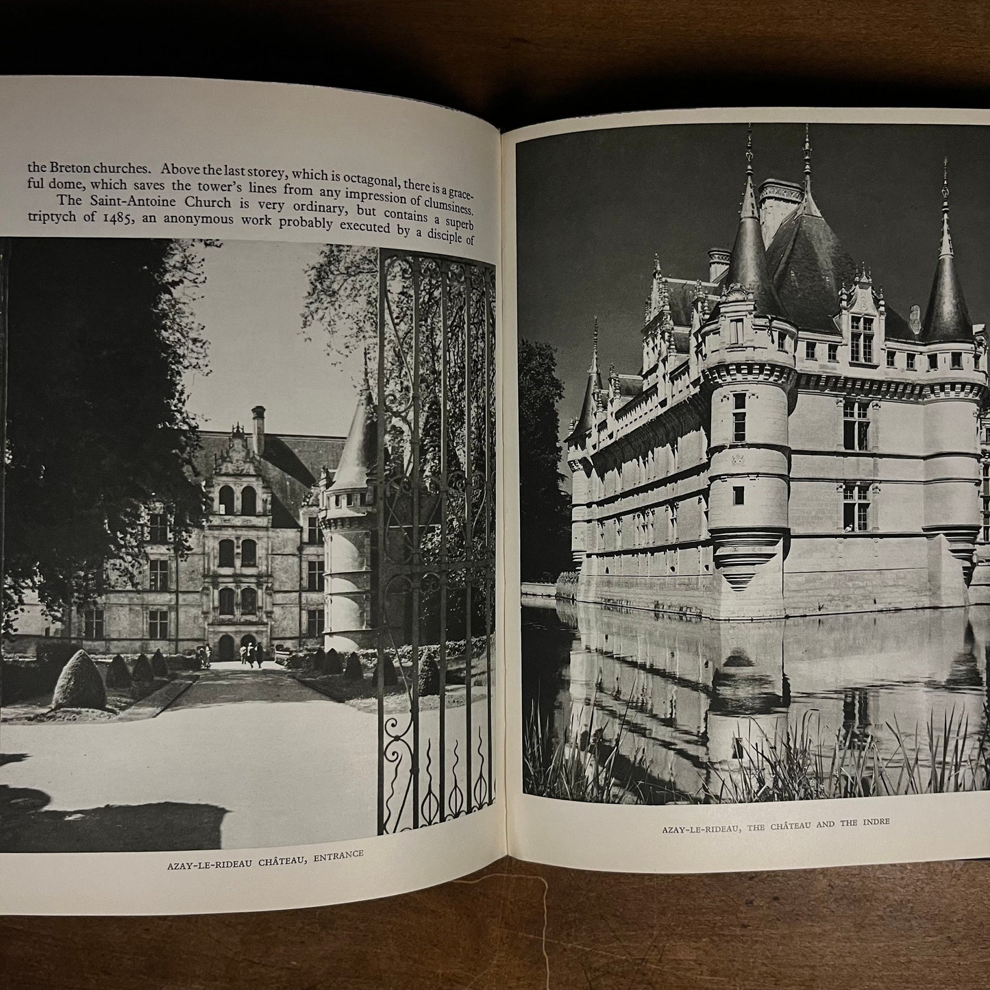 First Printing - Chateaux of the Loire by Jacques Levron (1963) Vintage Hardcover Book