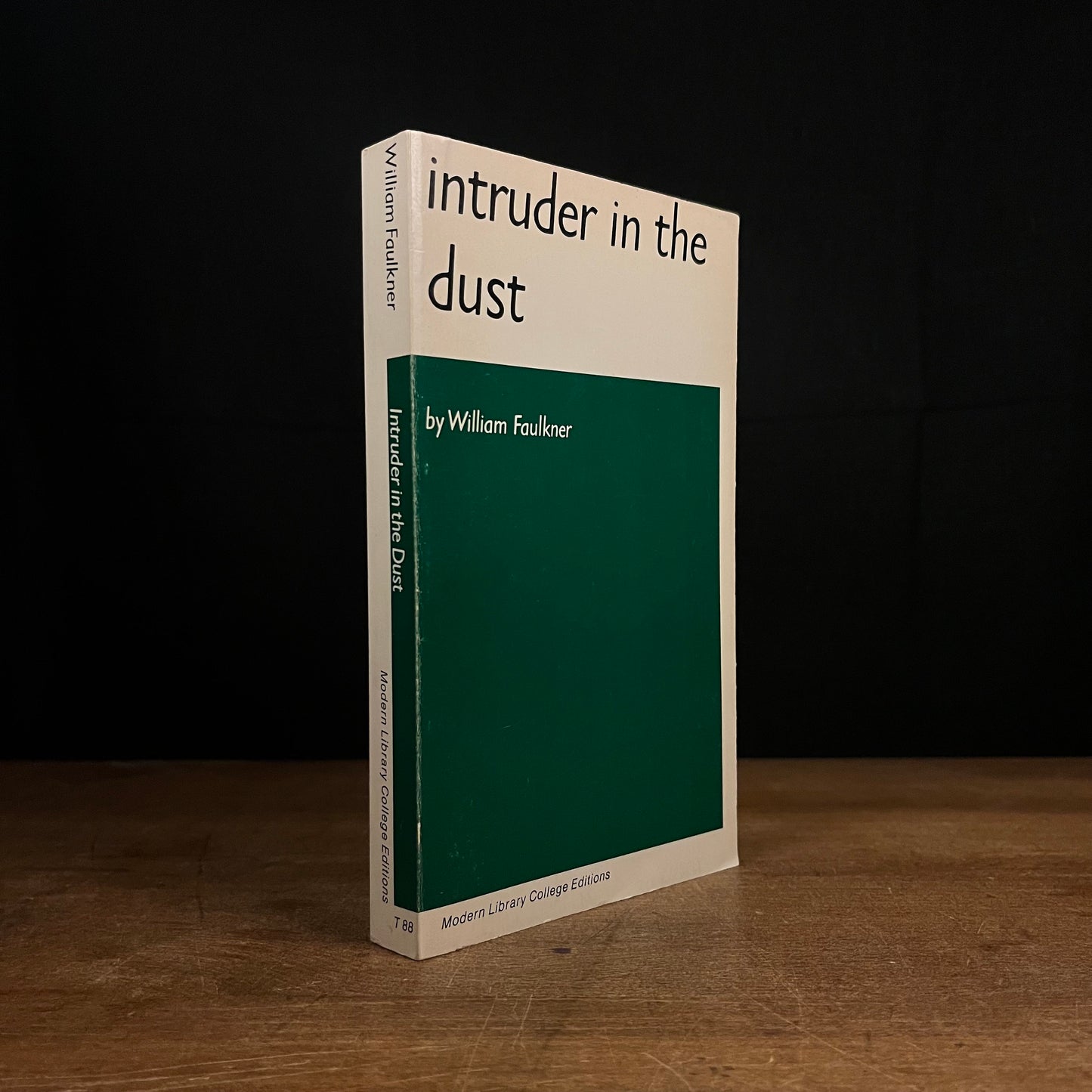 Modern Library - Intruder in the Dust by William Faulkner (1948) Vintage Paperback Book