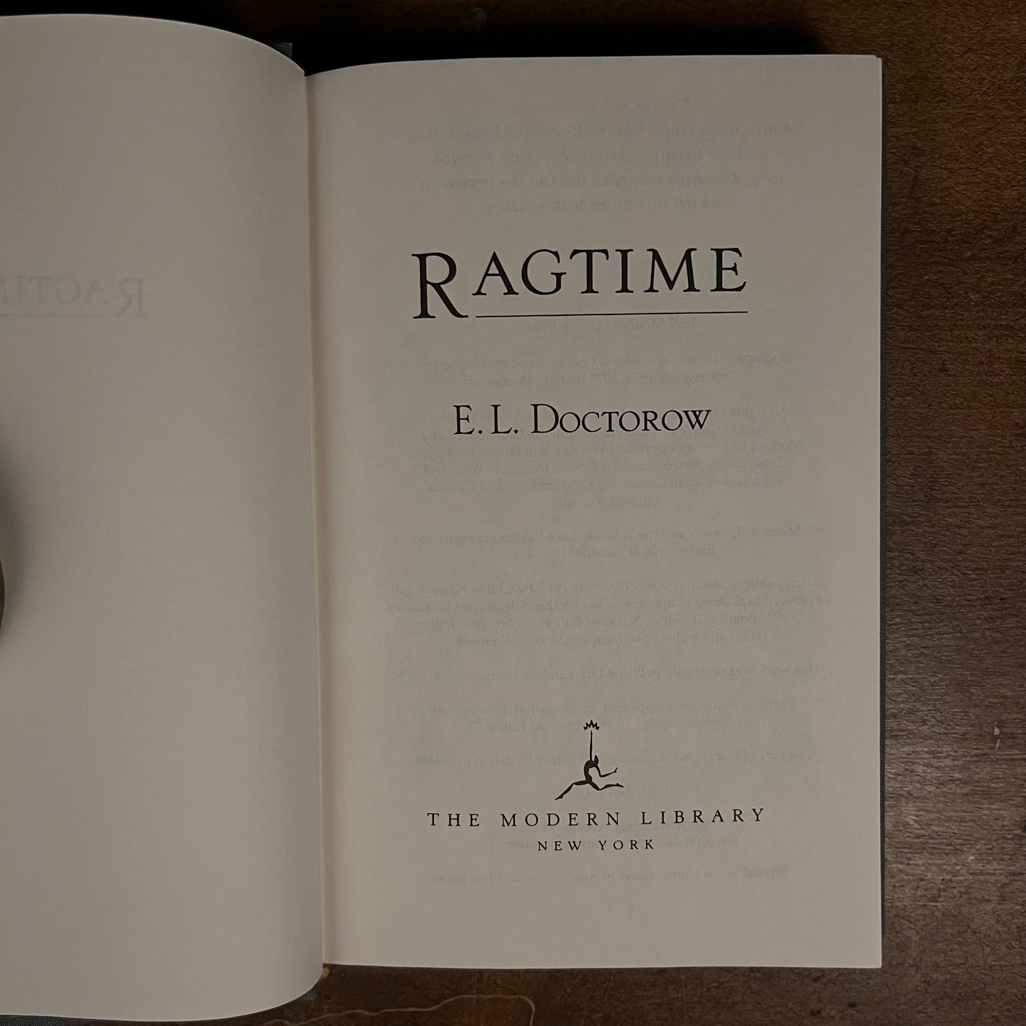 Modern Library - Ragtime by E. L. Doctorow (1997) Vintage Hardcover Book