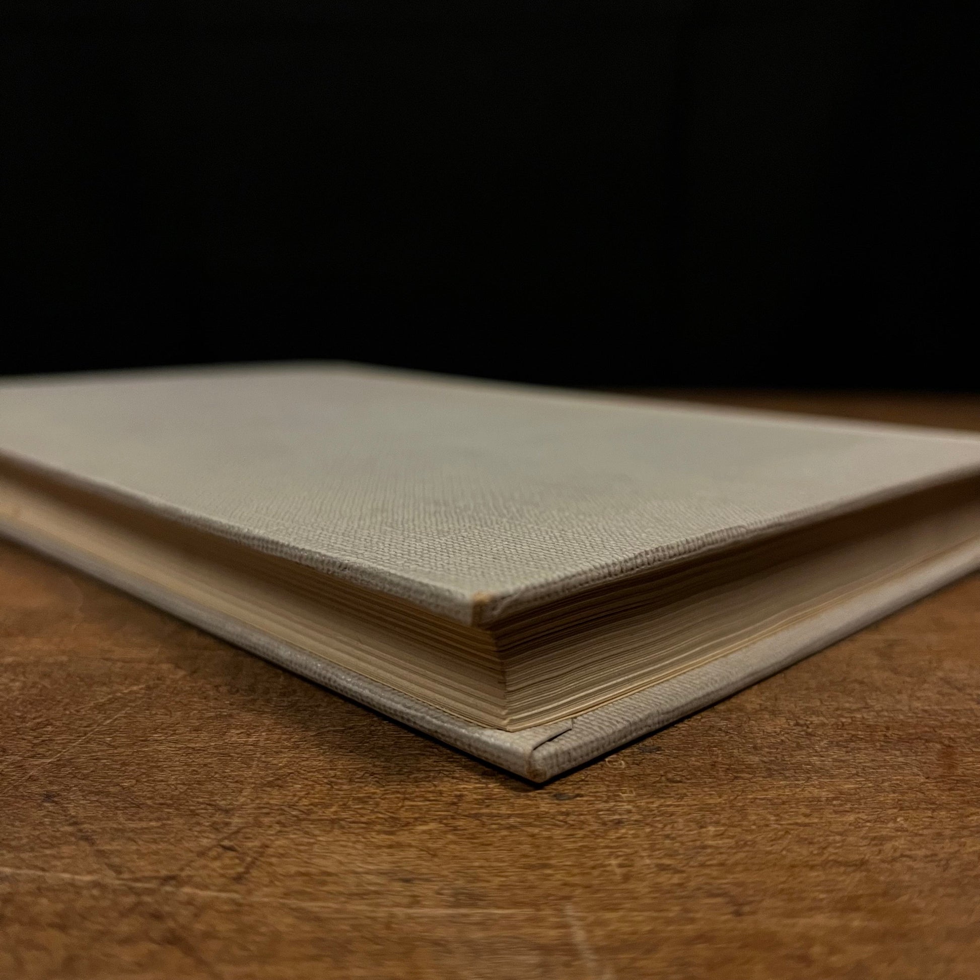 First Printing - The Epigram in the English Renaissance by Hoyt Hopewell Hudson (1947) Vintage Hardcover Book