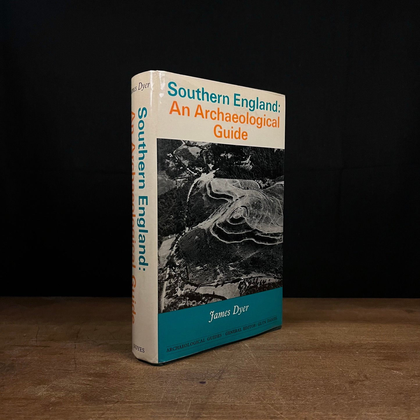 Southern England: An Archaeological Guide by James Dyer (1973) Vintage Hardcover Book