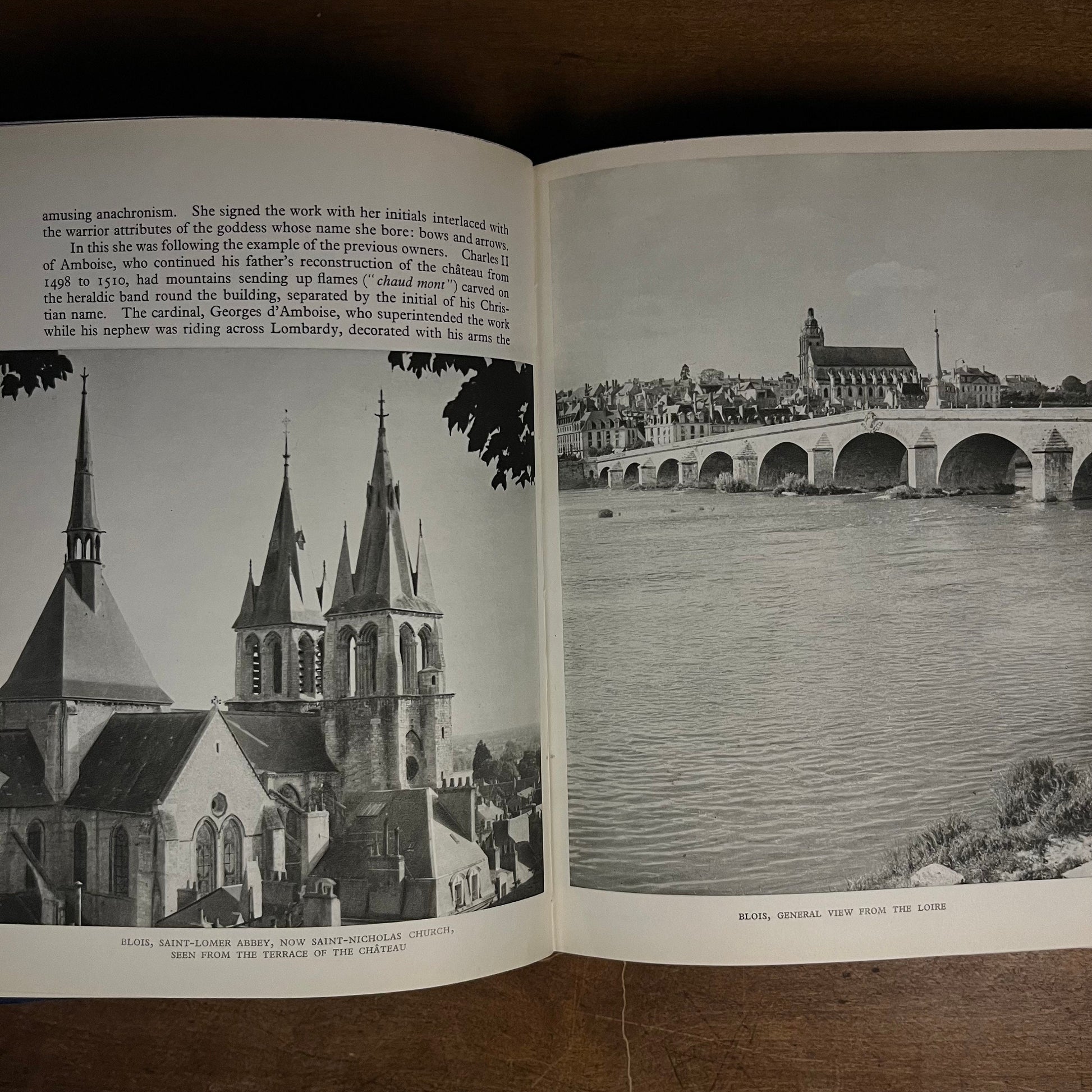 First Printing - Chateaux of the Loire by Jacques Levron (1963) Vintage Hardcover Book